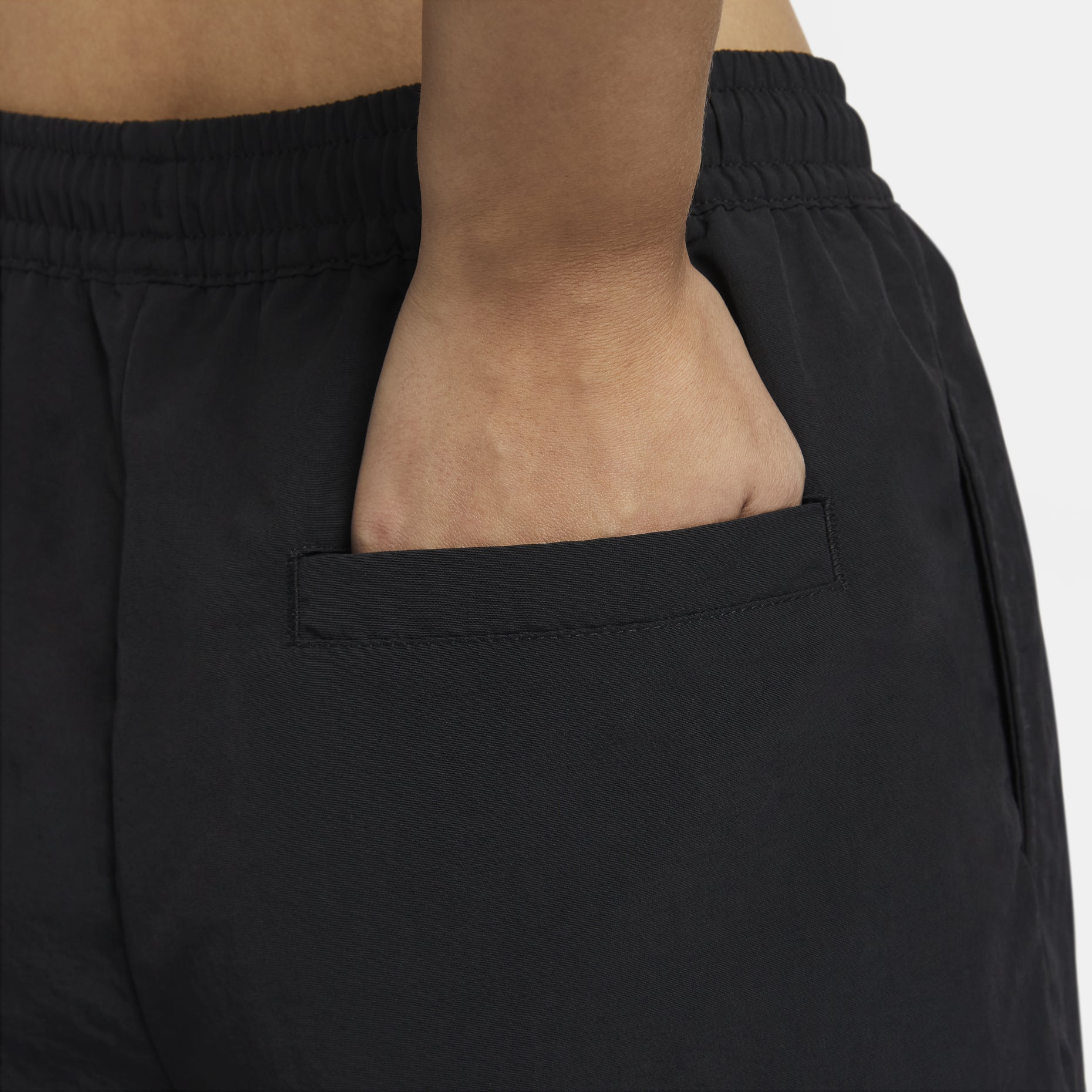 (WMNS) Nike Sportswear Everything Woven Shorts 'Black' FV6623-010