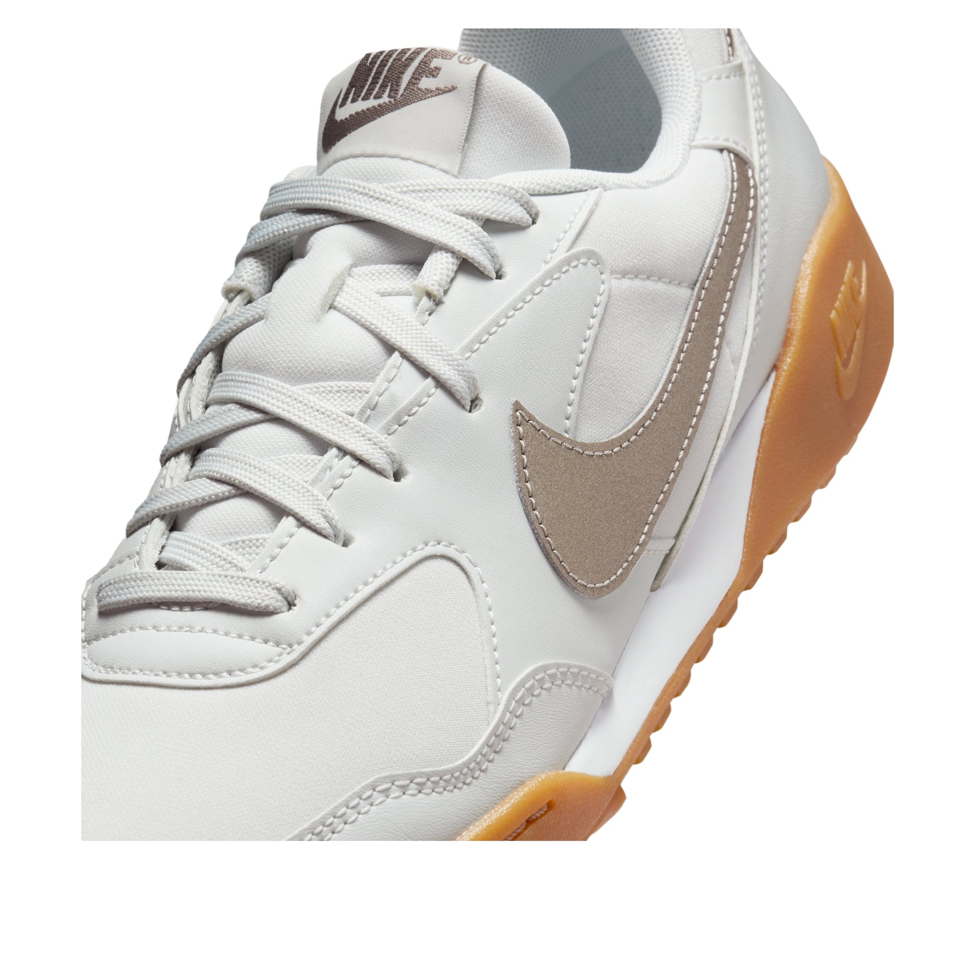 (WMNS) Nike Terra Manta 'Photon Dust Pewter Gum' HQ1940-002