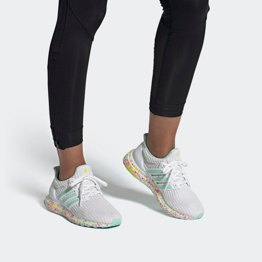 (WMNS) adidas Ultra Boost White/Green FZ3889