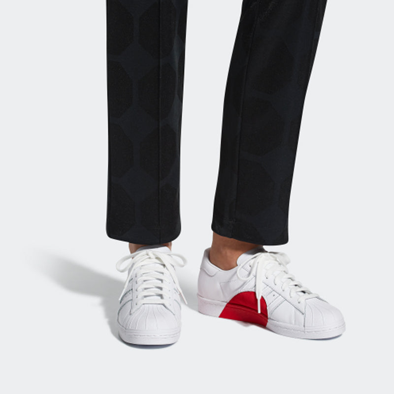 (WMNS) adidas Superstar 80 'Half Heart' CQ3009