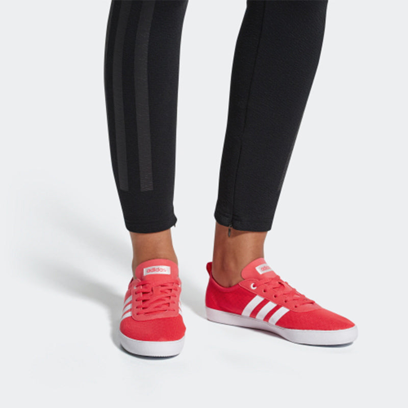 (WMNS) adidas neo Qt Vulc 2.0 Red DB0166