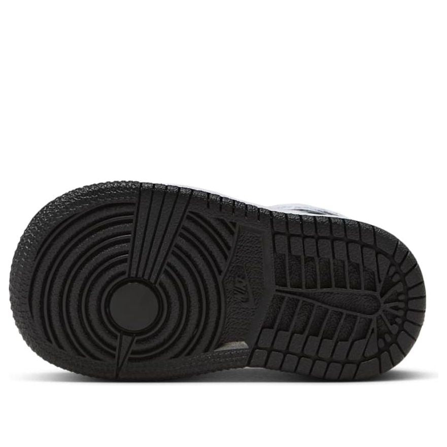 (TD) Air Jordan 1 Mid 'Reverse Panda' DQ8425-132