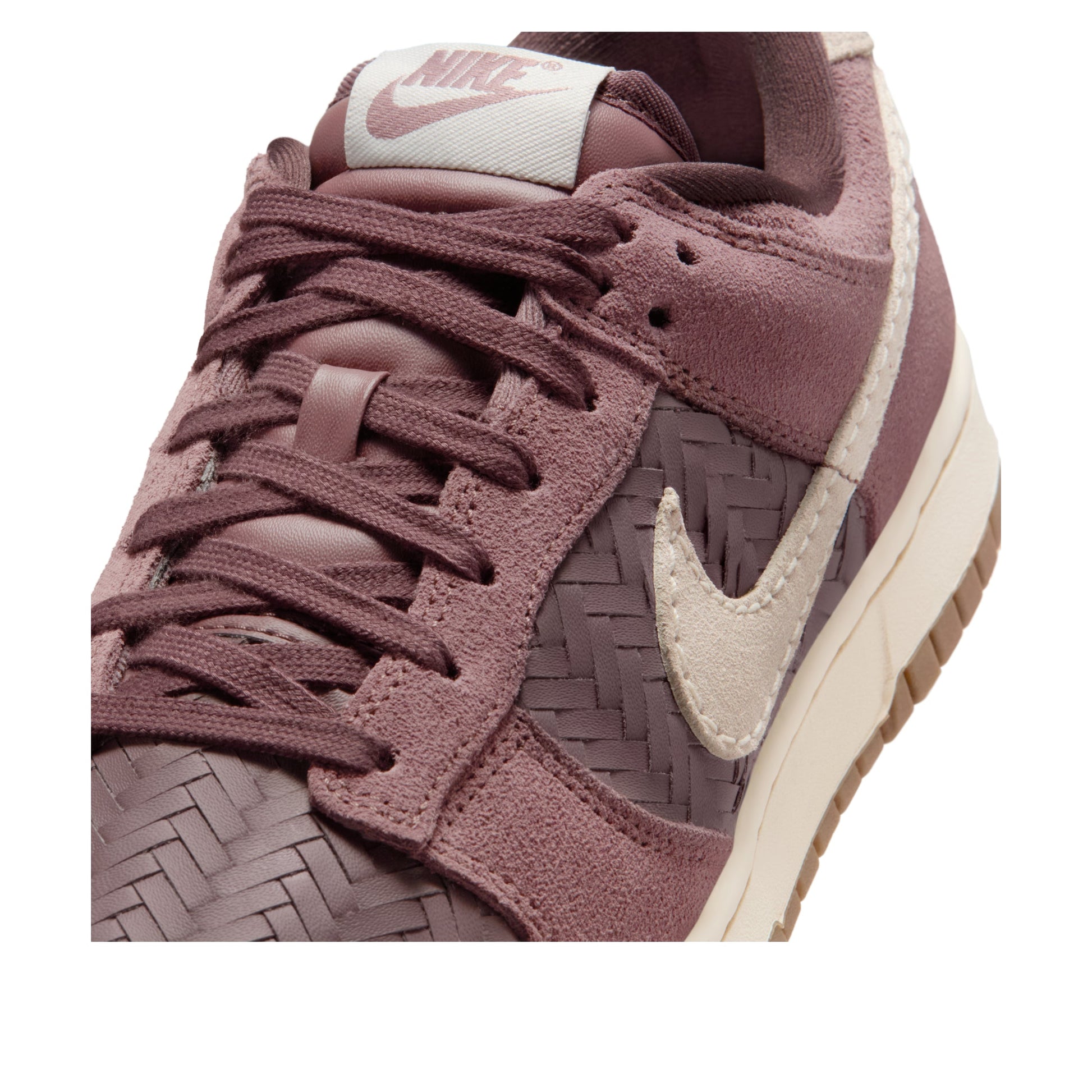 (WMNS) Nike Dunk Low Premium SE 'Woven Pack Tattoo' IB6161-500