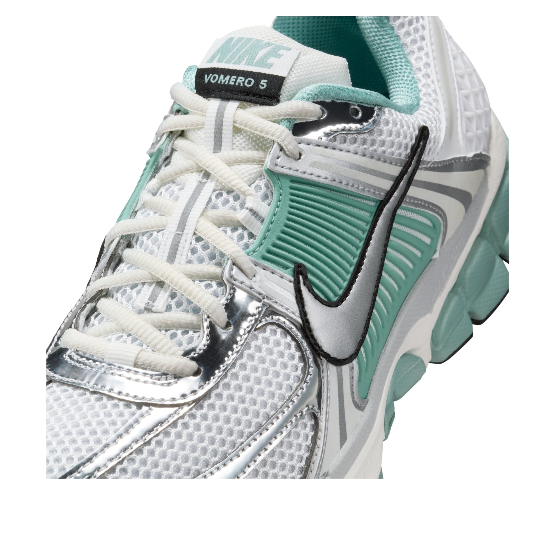 (WMNS) Nike Air Zoom Vomero 5 'White Cannon Wolf Grey Silver' HF1877-101