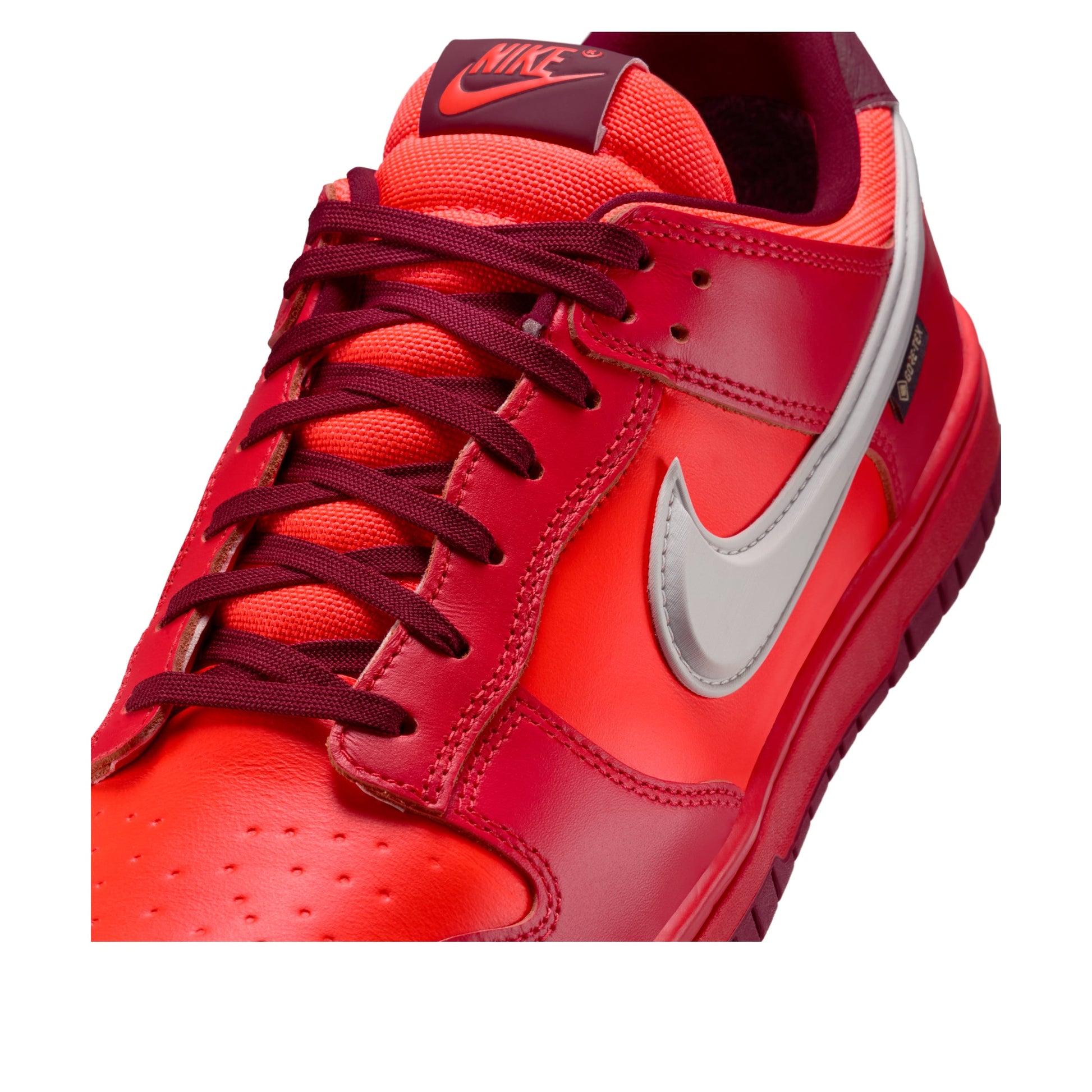 Nike Dunk Low Gore-Tex 'Crimson' HQ2053-800