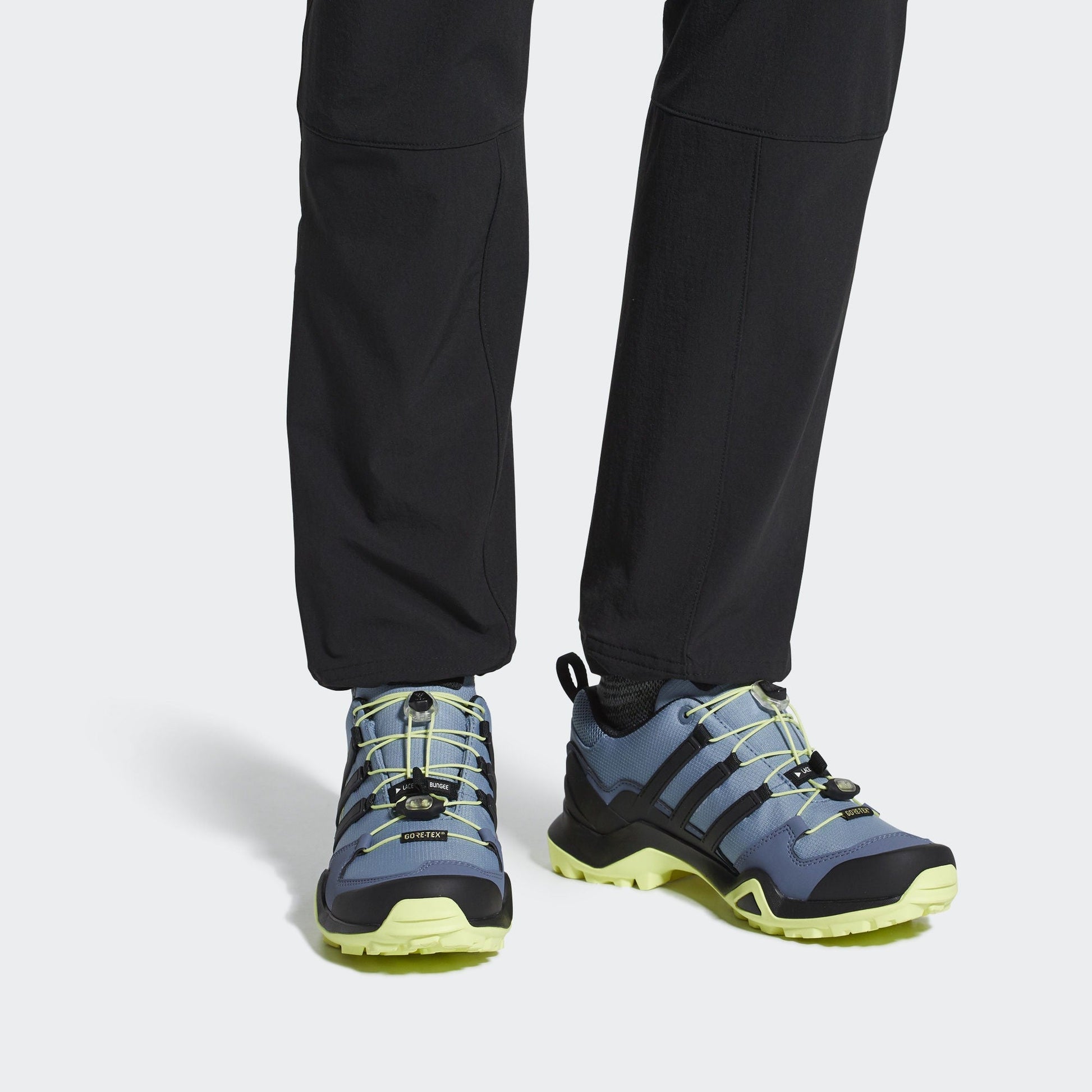 (WMNS) adidas Terrex Swift R2 GTX 'Black Blue' CM7504