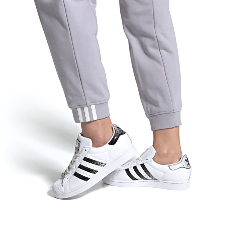 (WMNS) adidas originals Superstar 'White Black' FY0238