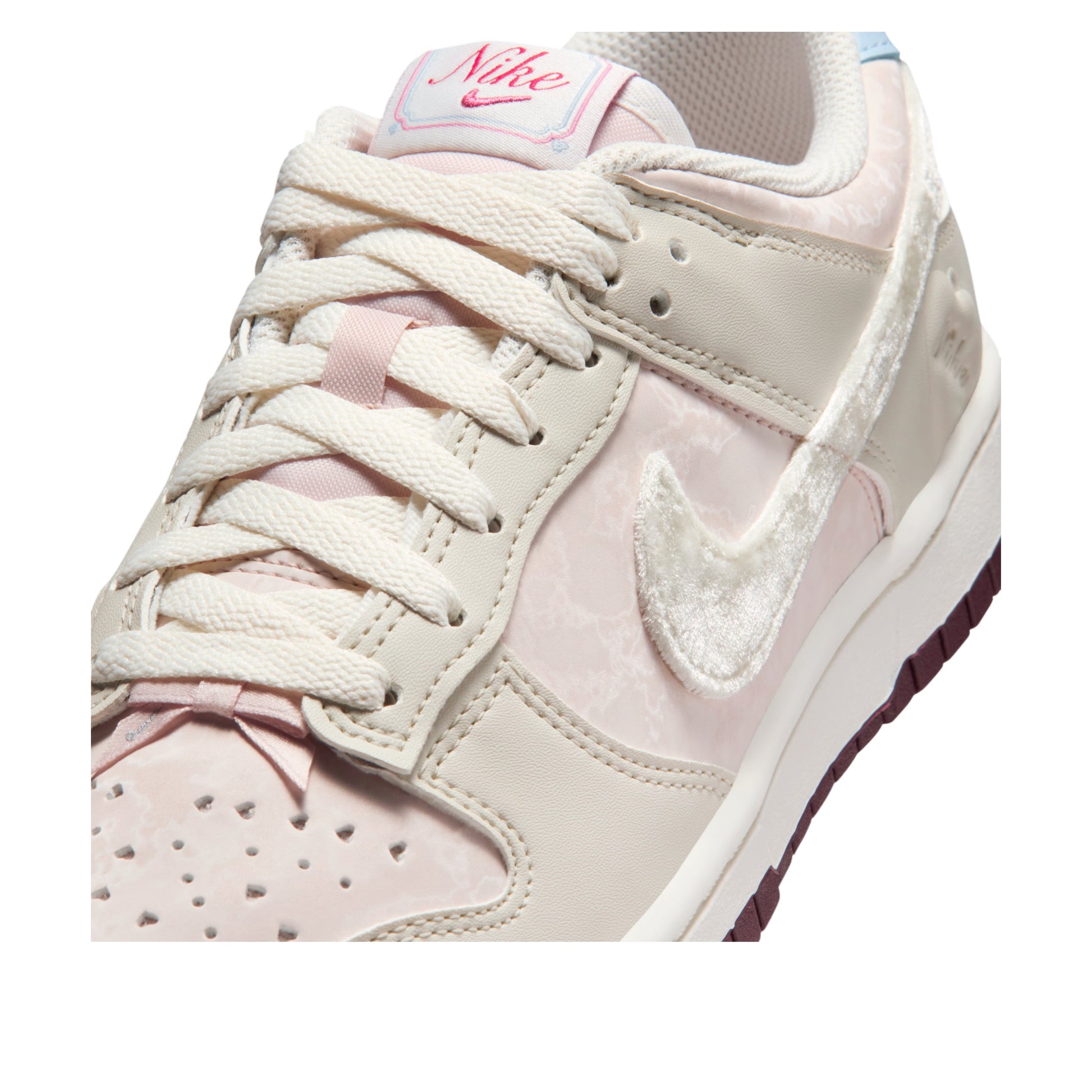 (WMNS) Nike Dunk Low 'Valentine’s Day' 2026 IQ1145-610