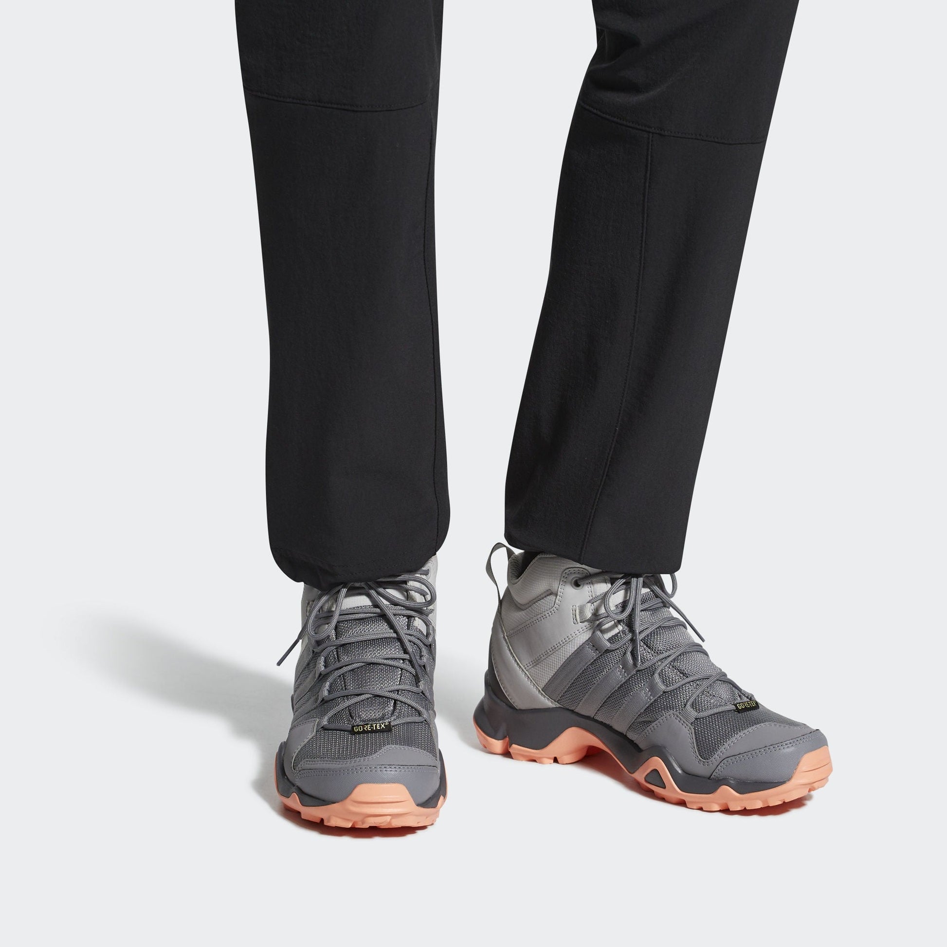 (WMNS) adidas Terrex AX2R Mid GTX 'Grey Pink' CM7662