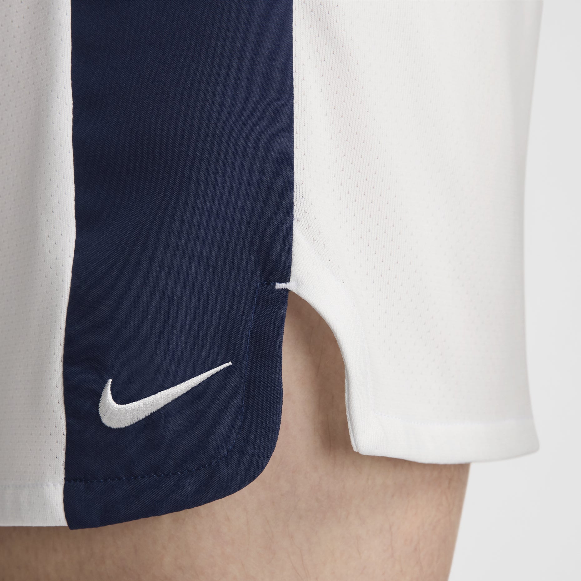 Nike Track Club Dri-FIT 5 Inched Shorts 'White' FZ7398-121