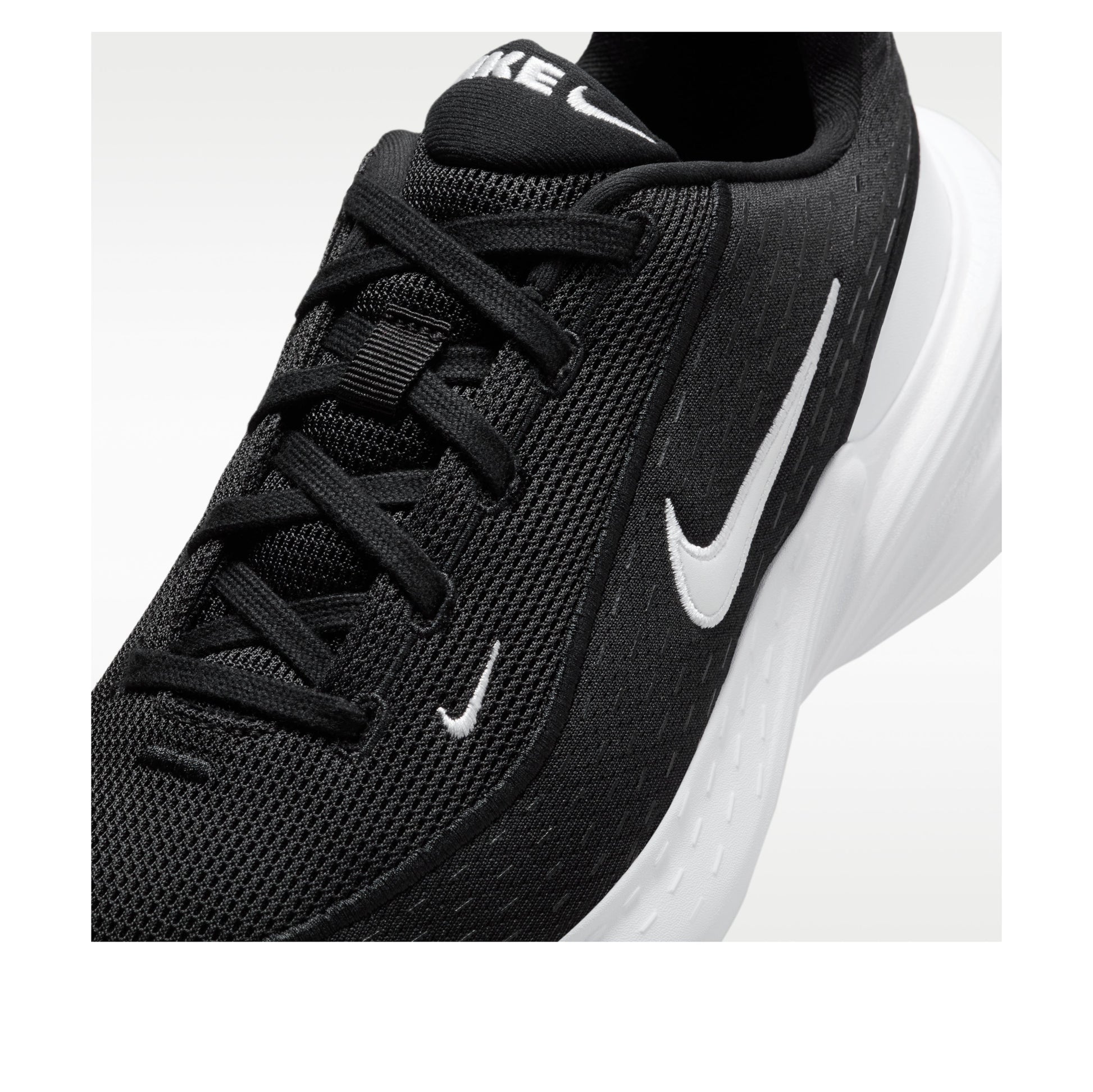 (WMNS) Nike Uplift SC 'Black White' IB2766-003