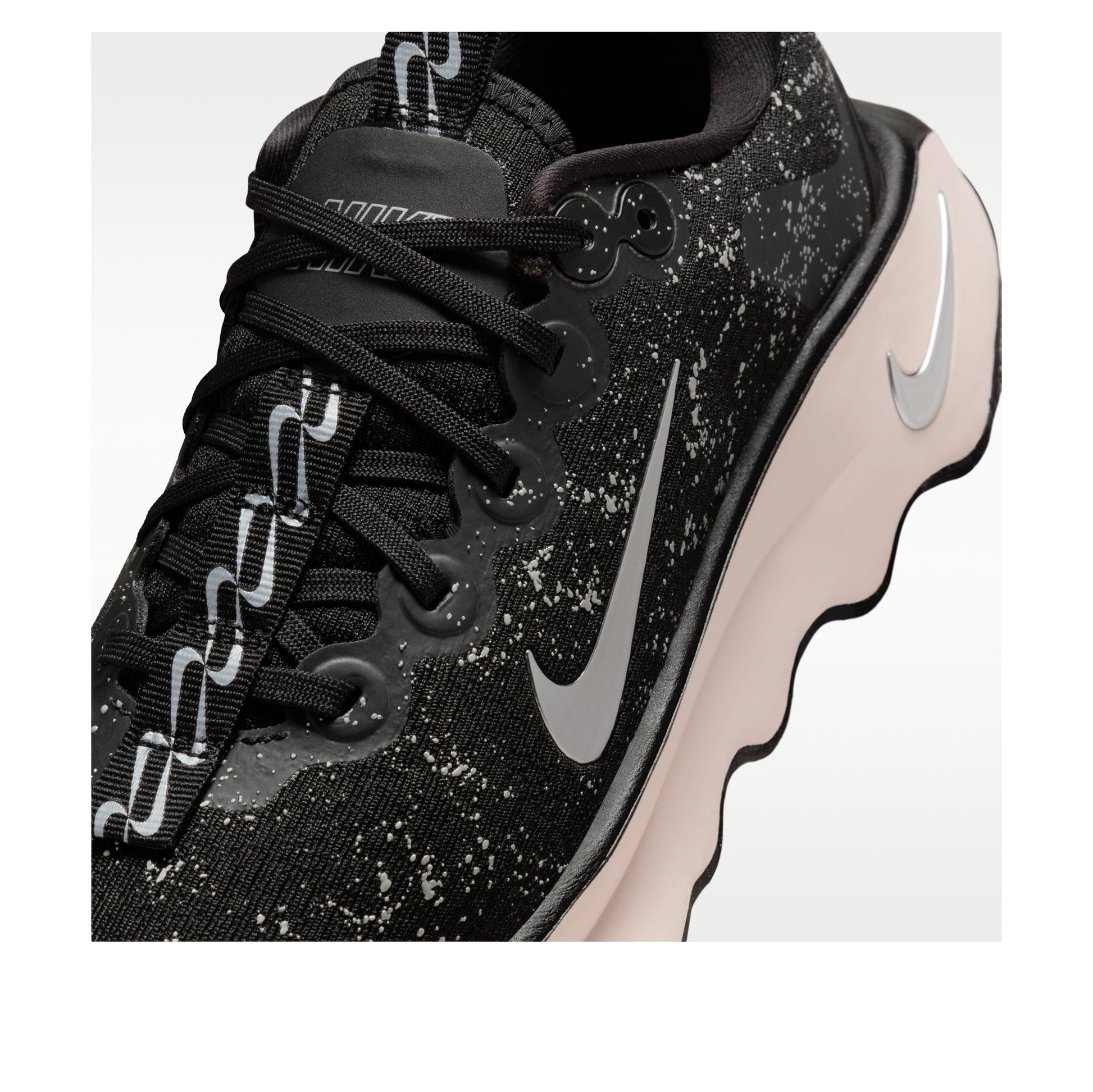 (WMNS) Nike Motiva SE 'Black Silt Red' HV2023-001