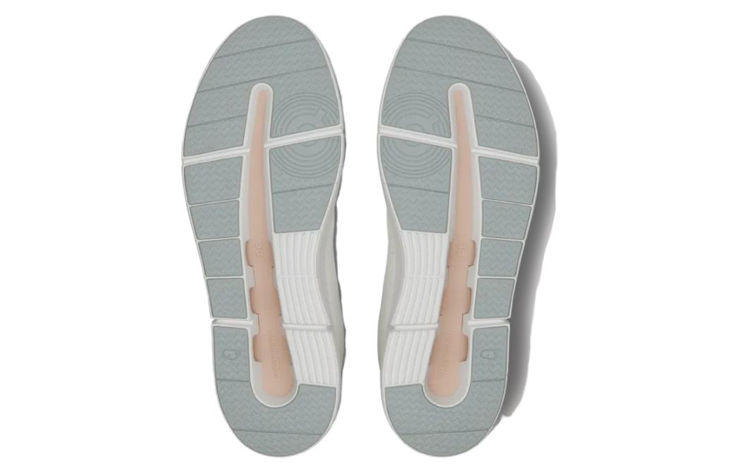 (WMNS) On Running The Roger Advantage 'White Rosehip' 3WD10652349