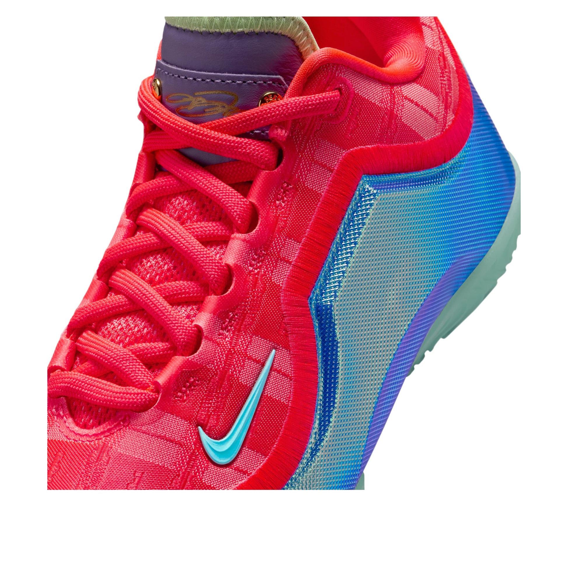 (GS) Nike LeBron 23 'Christmas' IQ6708-600