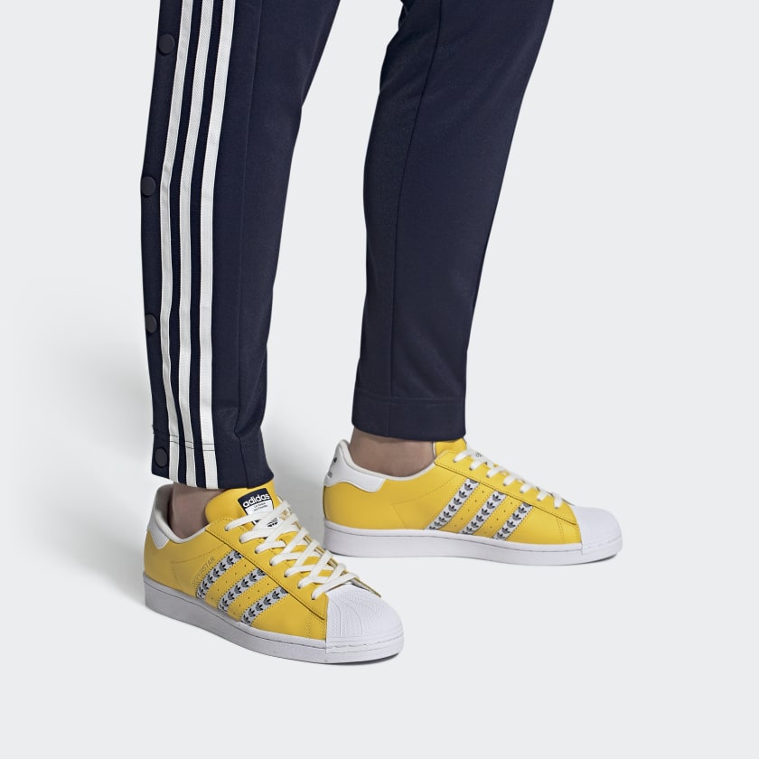 adidas originals Superstar 'Yellow White' FW9210