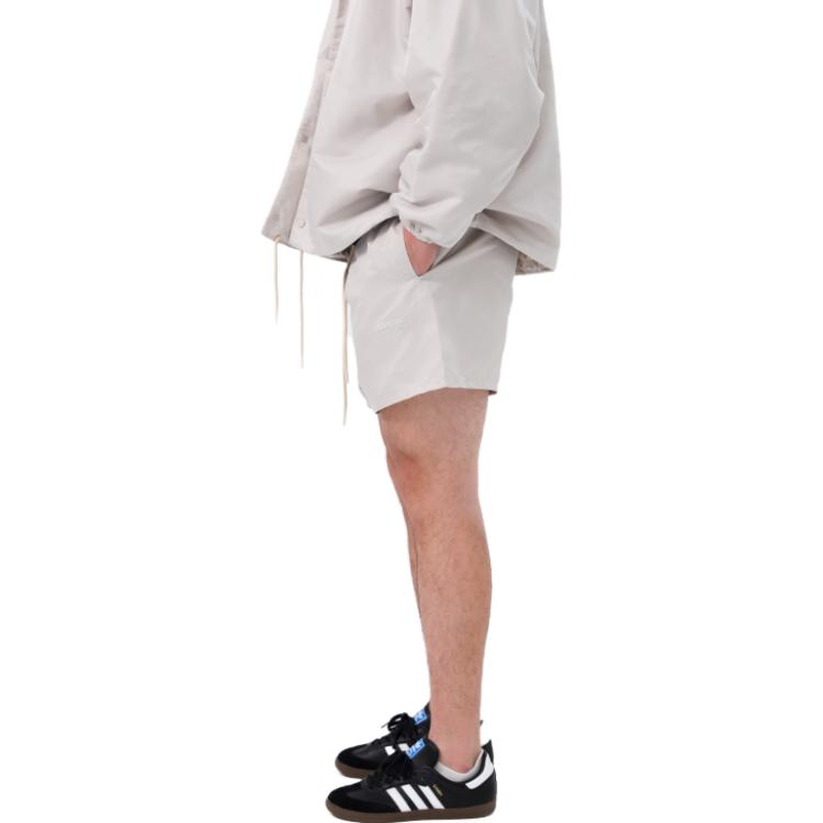 Fear of God Essentials FW23 Running Short 'Silver Cloud' 160BT232022F