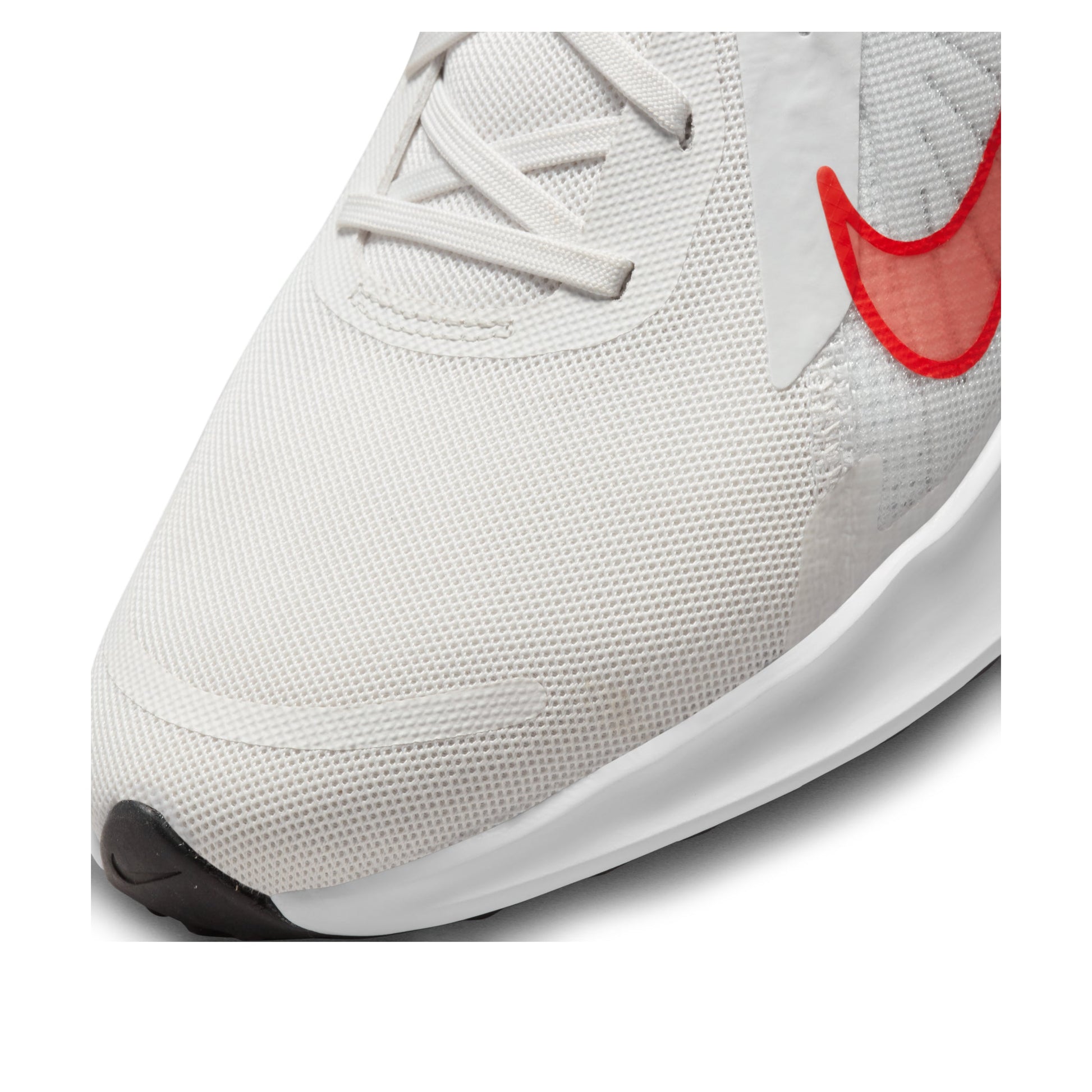 Nike Quest 5 'Platinum Tint Light Crimson' DD0204-007