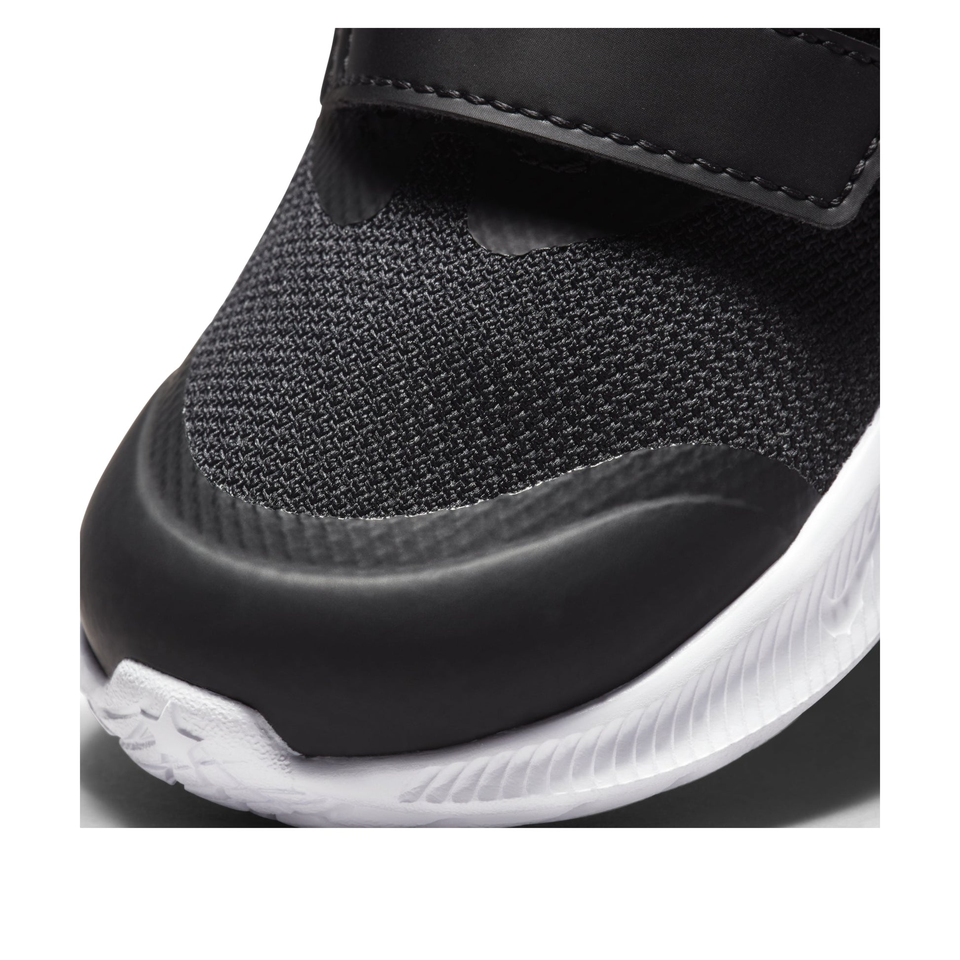 (TD) Nike Star Runner 3 'Black White' DA2778-003
