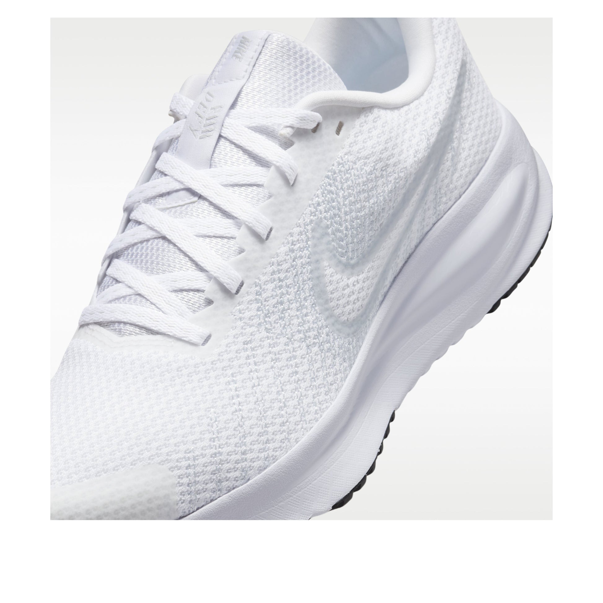 (WMNS) Nike Run Defy 'White Black Pure Platinum' HM9593-103