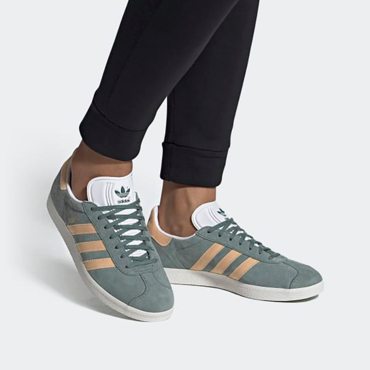 (WMNS) adidas Gazelle 'Grey Pink' EF5588