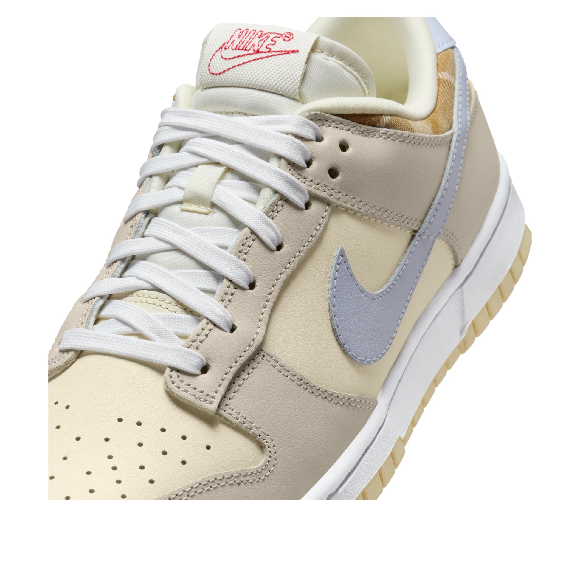 (WMNS) Nike Dunk Low 'Camo Collar' IH7354-101