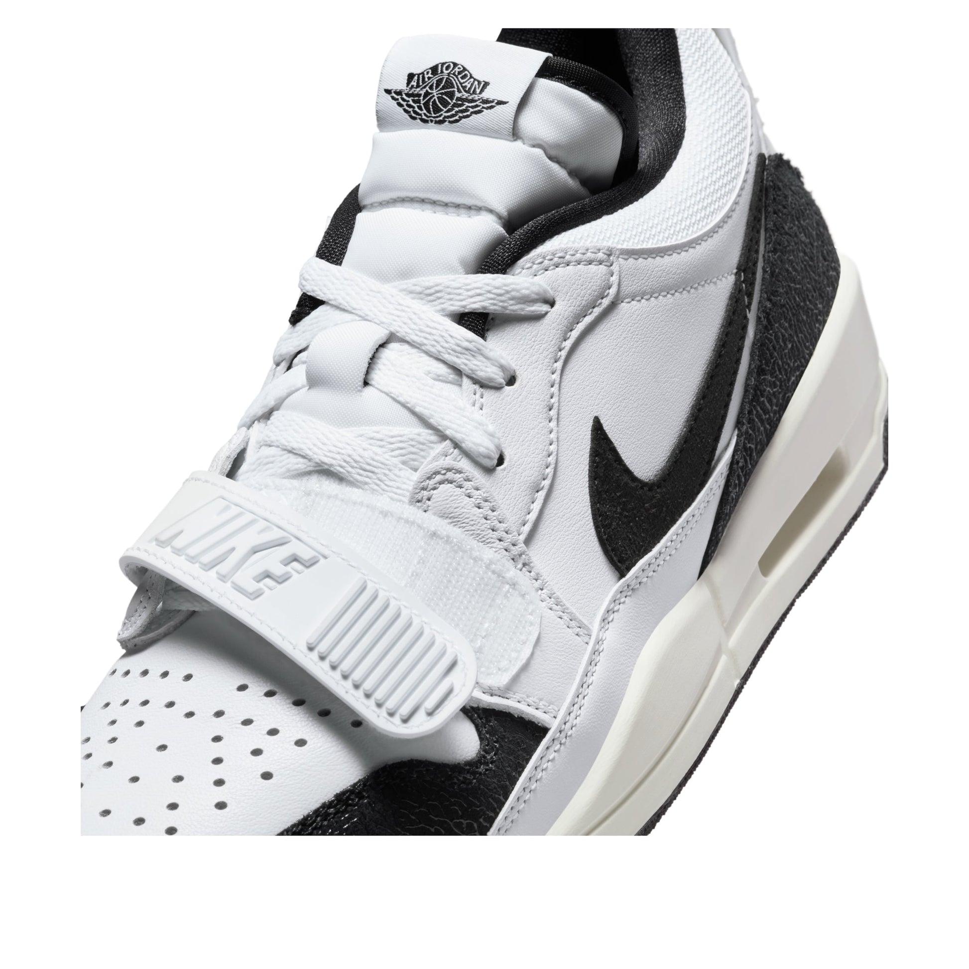 (WMNS) Air Jordan Legacy 312 Low 'White Black Sail' FQ7827-110