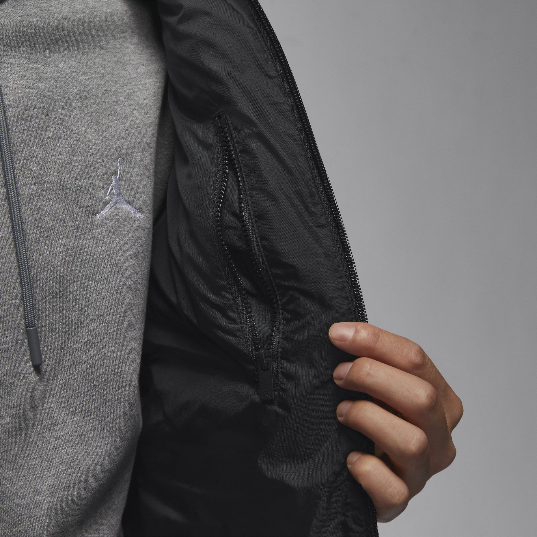 Air Jordan Brooklyn Puffer Jacket Asia Sizing 'Black' FV7318-010