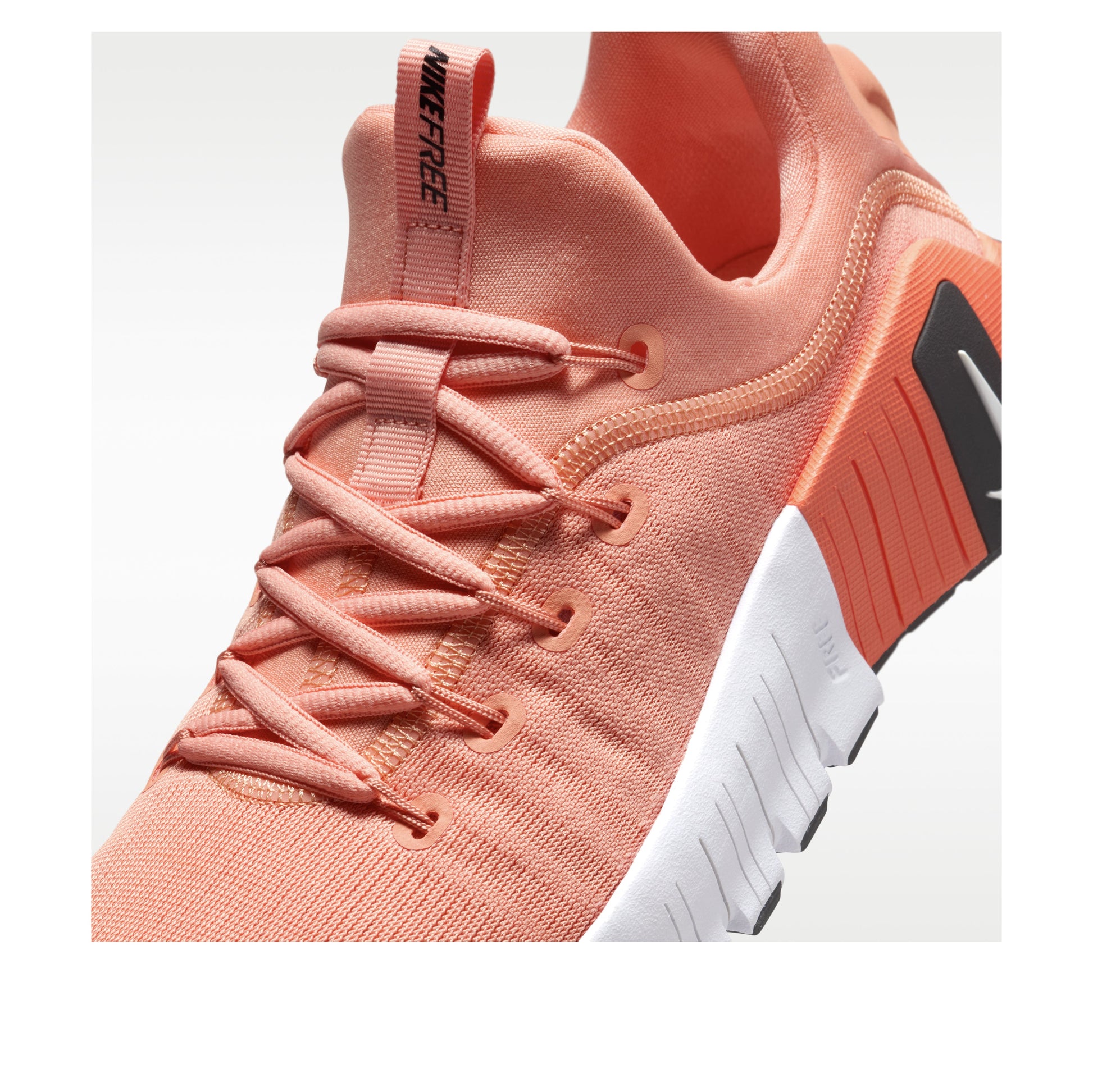 (WMNS) Nike Free Metcon 6 'Apricot Agate Turf Orange' FJ7126-803