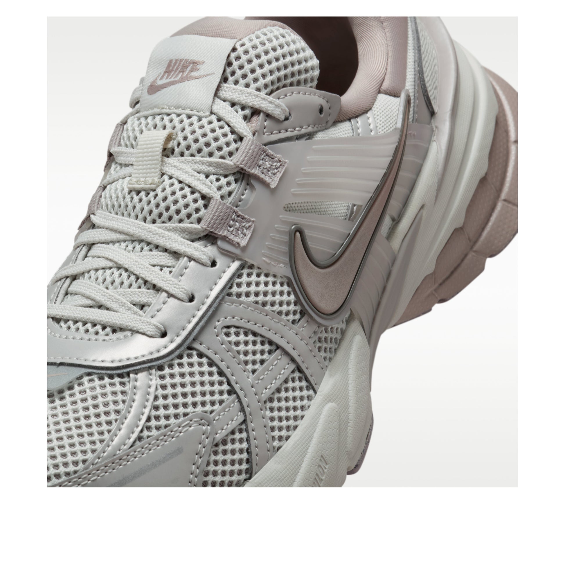 (WMNS) Nike V2K Run 'Light Bone College Grey' FD0736-011