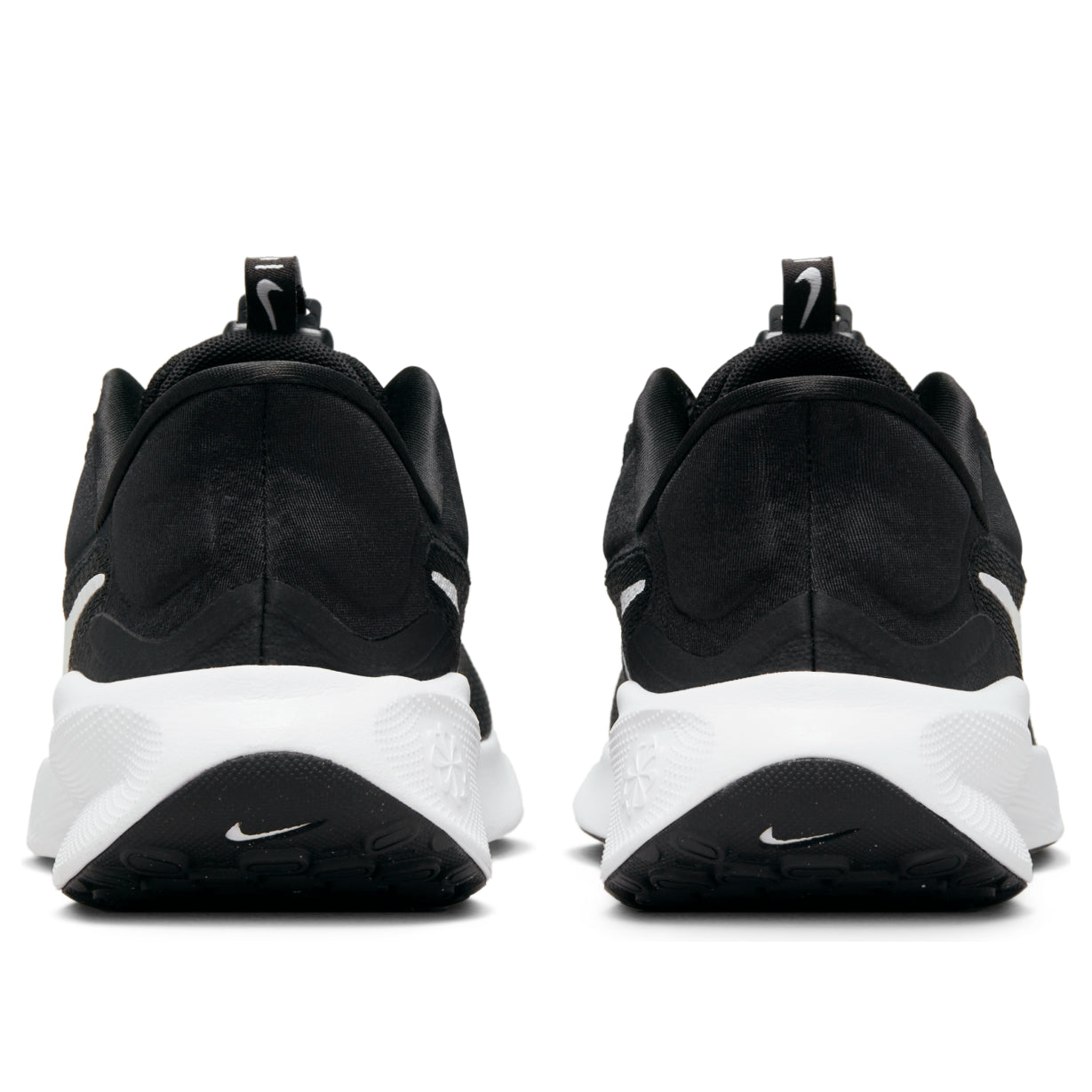 (WMNS) Nike Revolution 7 EasyOn 'Black Summit White' FN7999-001