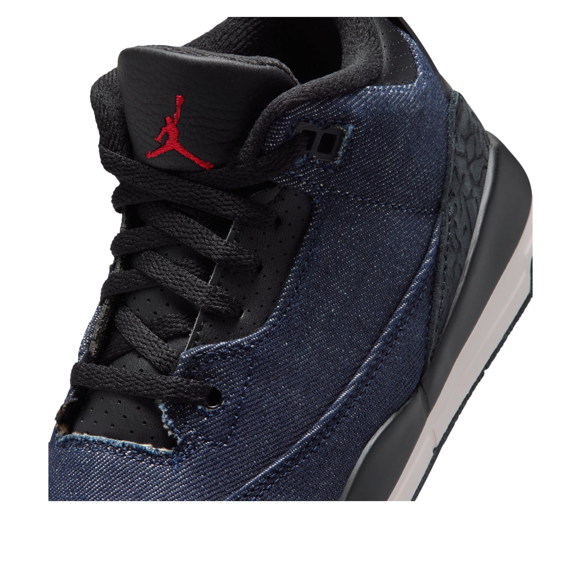Air Jordan 3 Retro x Levi’s 'Indigo' IQ8058-400