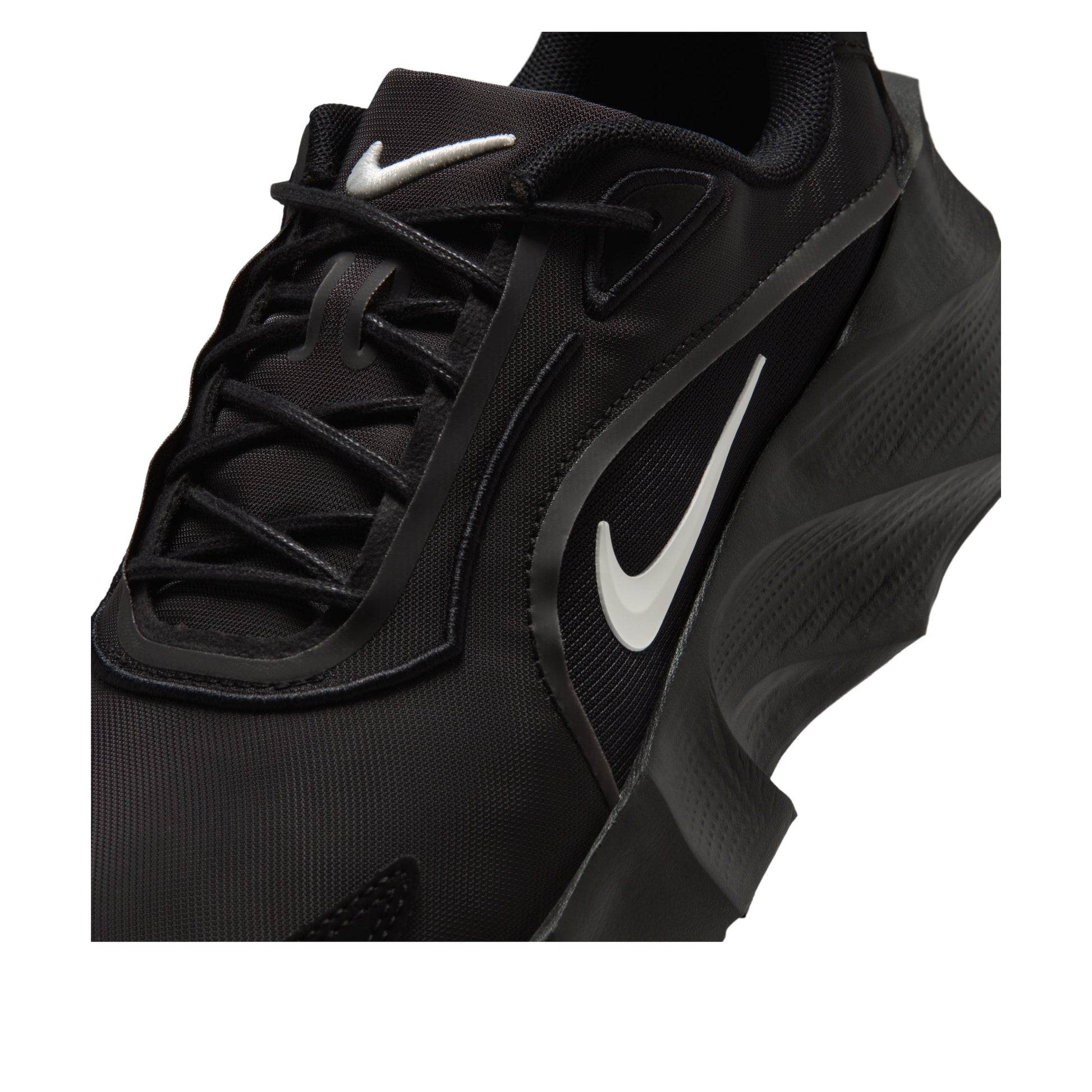 (WMNS) Nike Aura Edge 'Black White' HQ7025-003