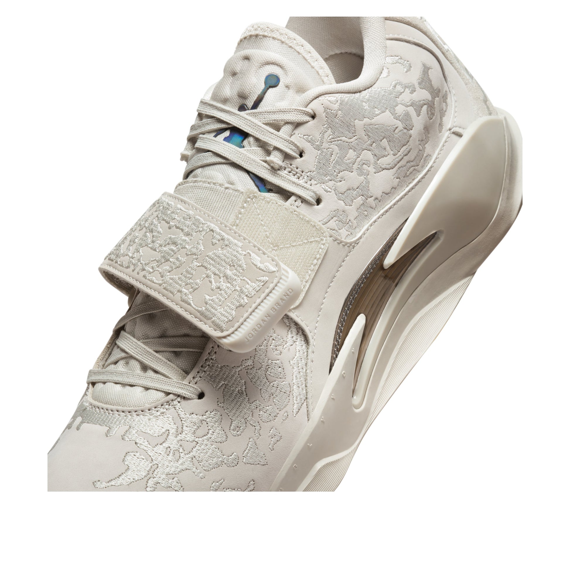 Air Jordan Zion 3 M.U.D. SE PF 'Light Bone' FN1778-040