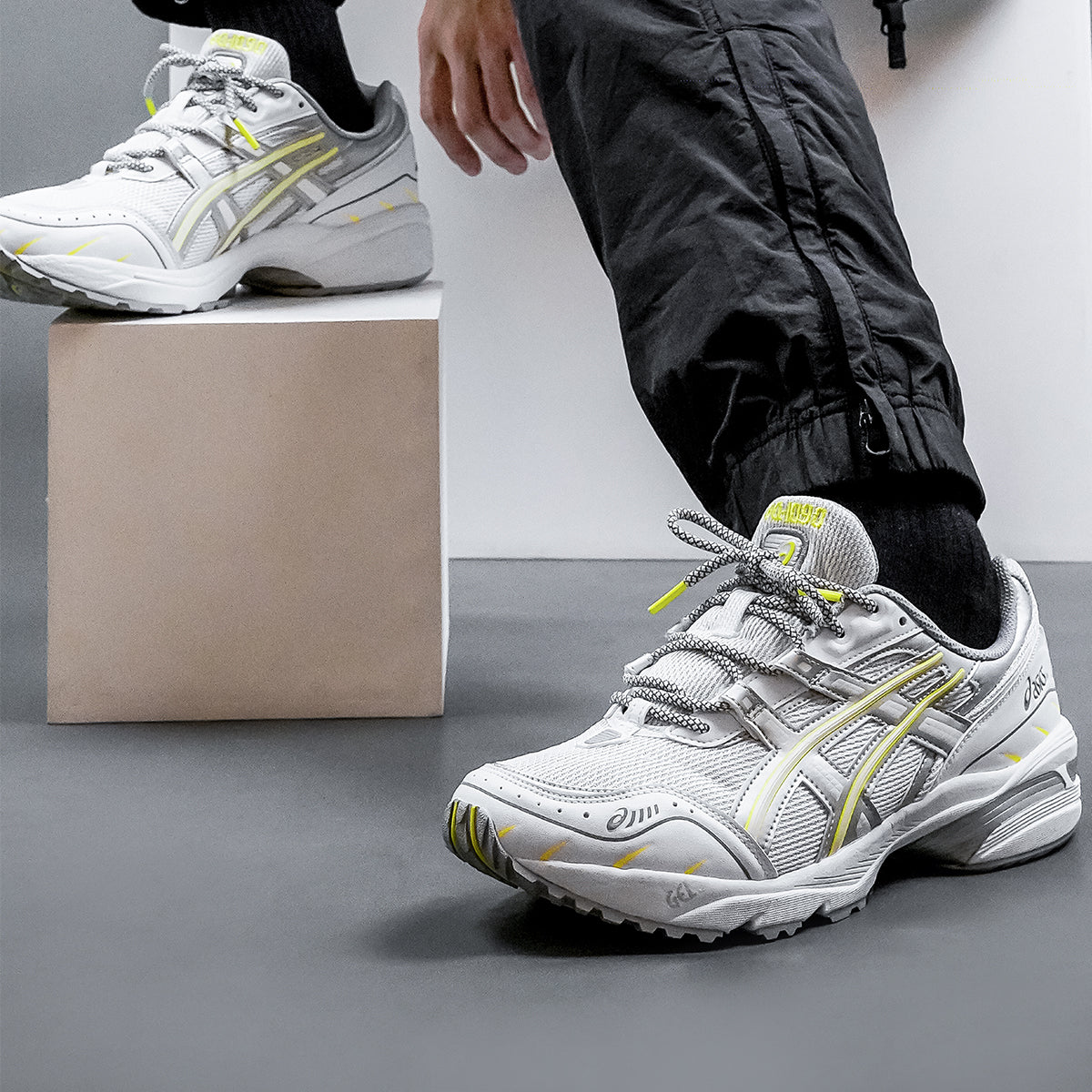 ASICS Gel-1090 'White Pure Silver' 1201A041-100