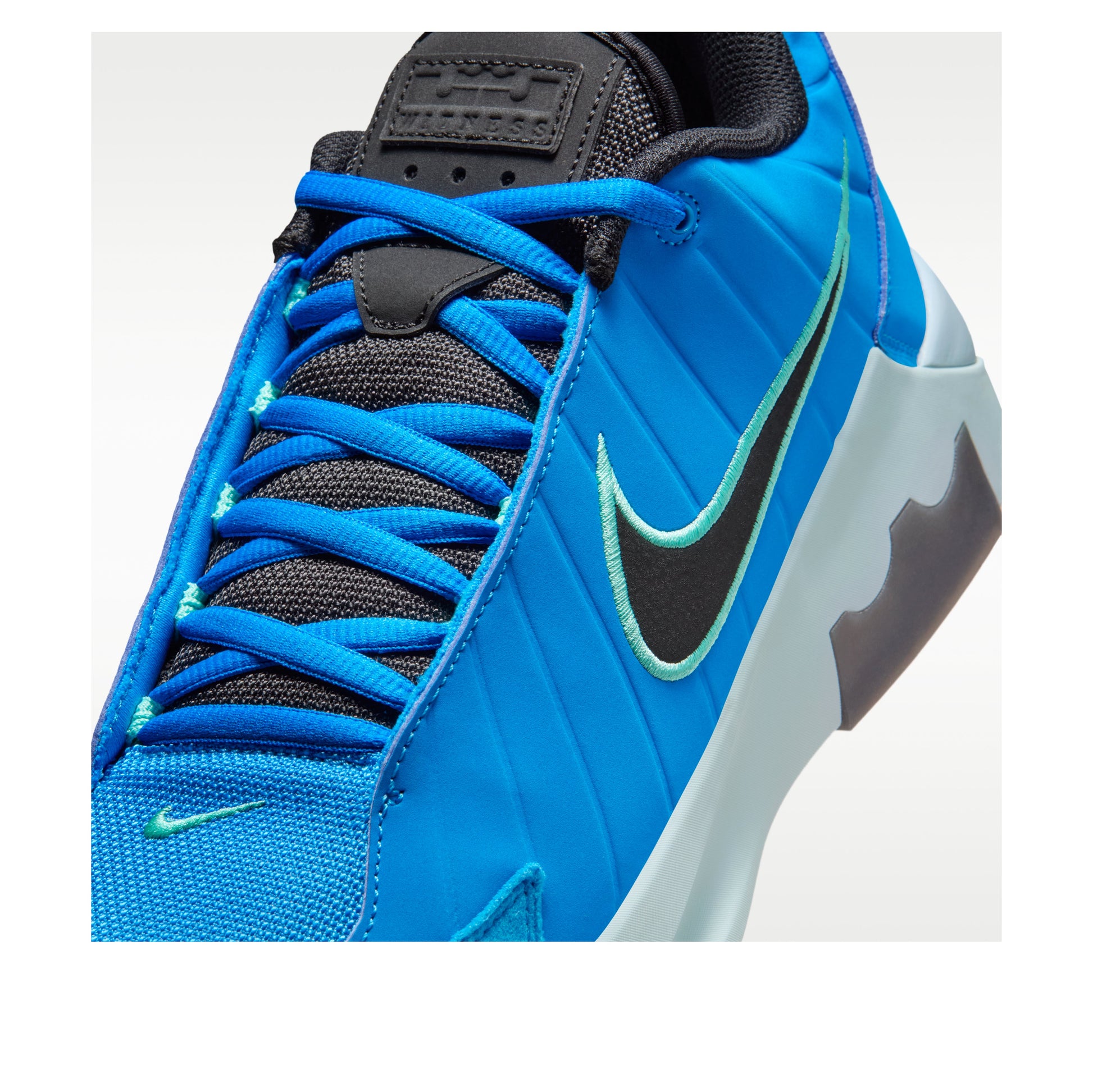 Nike LeBron Witness 9 EP 'Photo Blue Bleached Turquoise' HQ8035-400