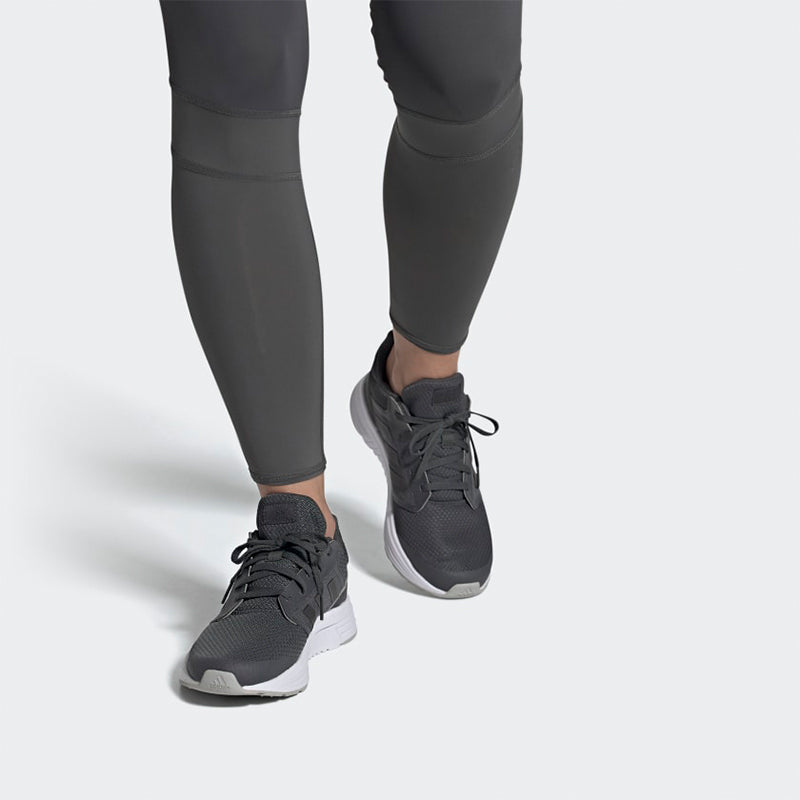 (WMNS) adidas Galaxy 5 'Grey Black' FW6120