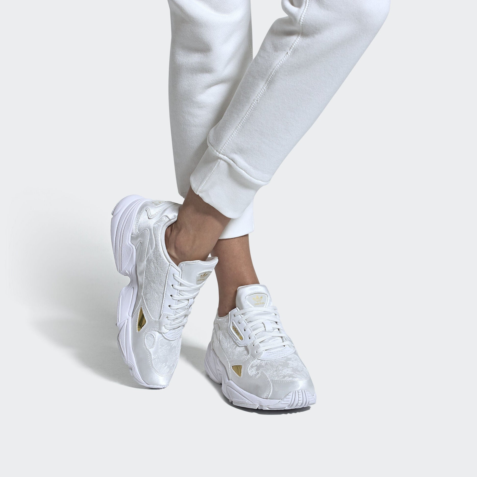 (WMNS) adidas Falcon 'White Grey' FV8279