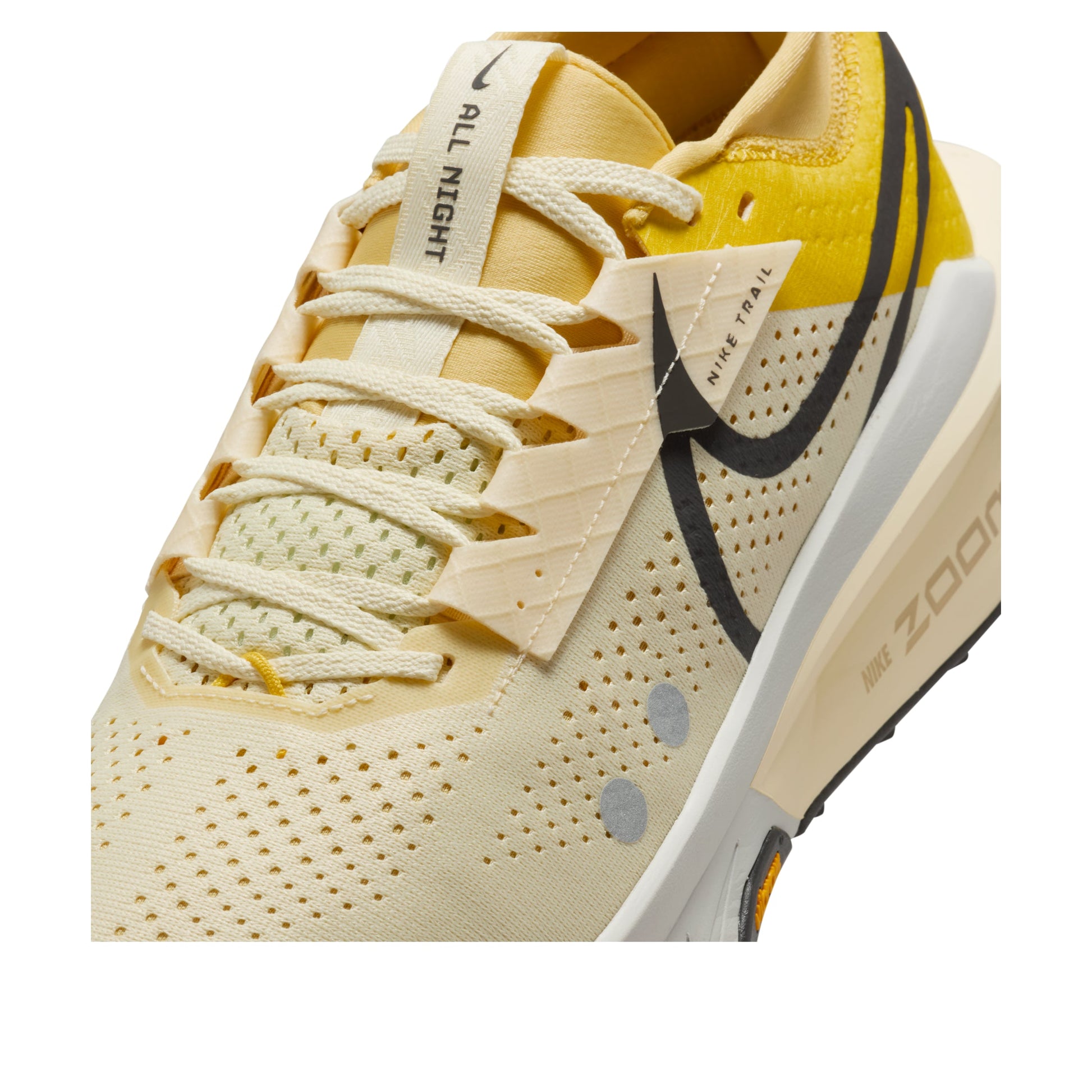 Nike ZoomX Zegama 2 'Alabaster Lightning Saturn Gold' FD5190-700
