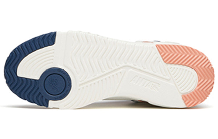(WMNS) ANTA Life Series Sneakers High 'White Blue Flame' 122148088-5