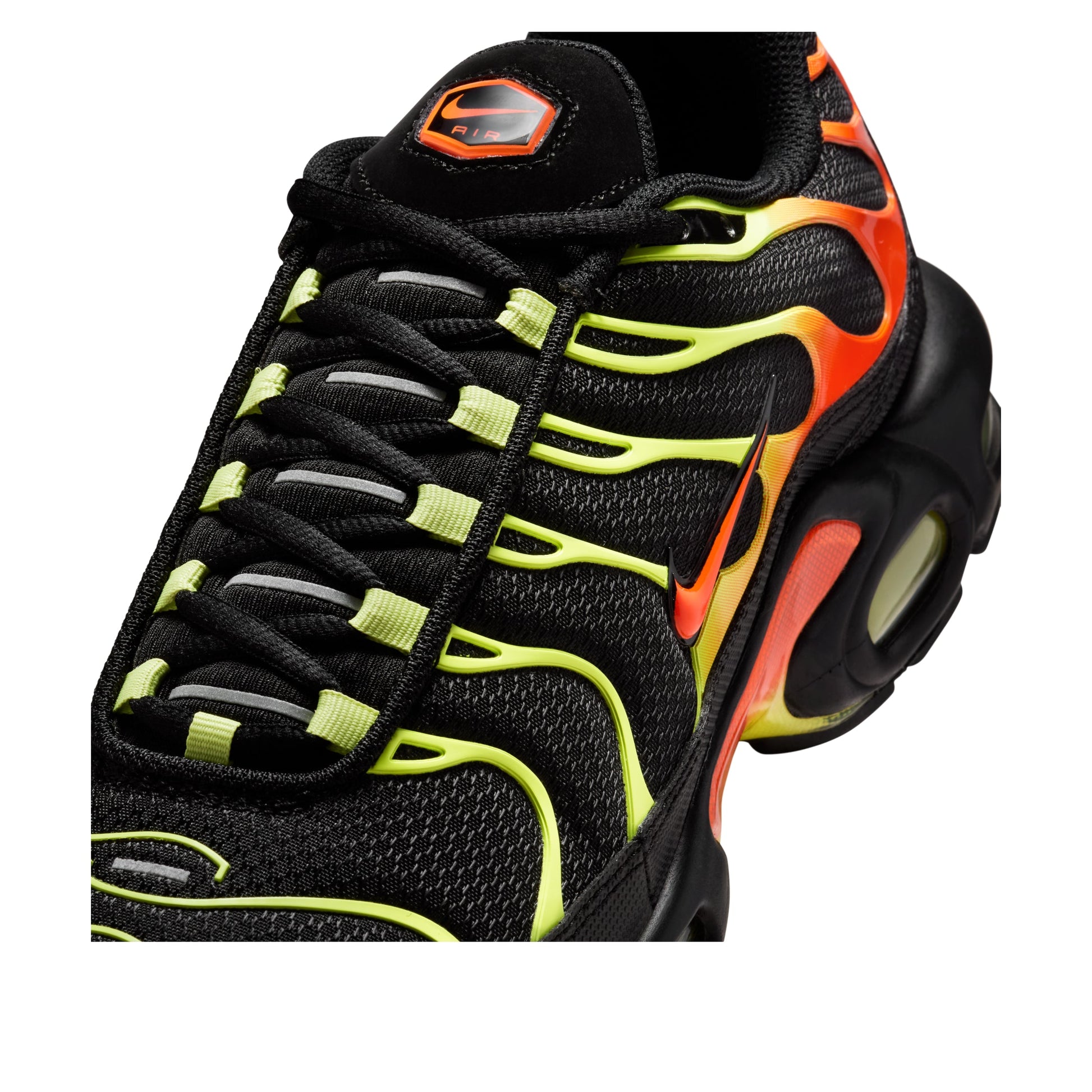 Nike Air Max Plus 'Sunrise'  DM0032-028