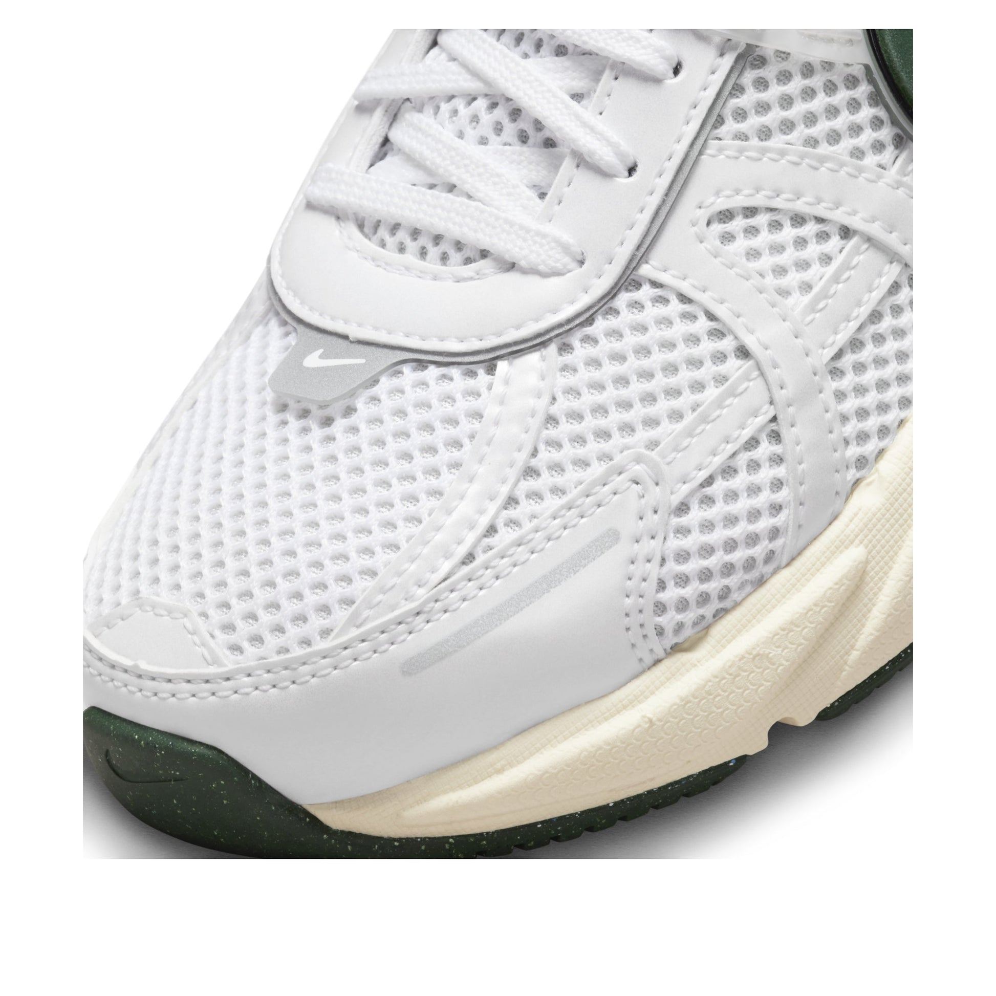 (WMNS) Nike Runtekk 'White Green' FD0736-101