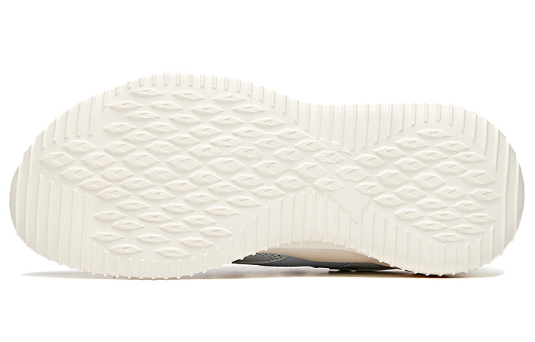 (WMNS) ANTA Running Series Sneakers 'Blue White' 122025565-3