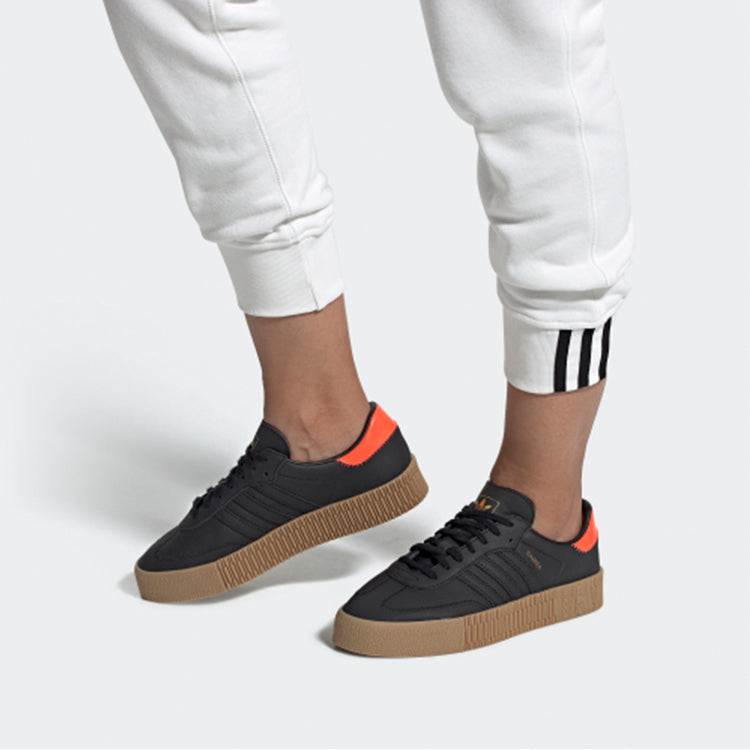 (WMNS) adidas SambaROSE 'Black' EE7156