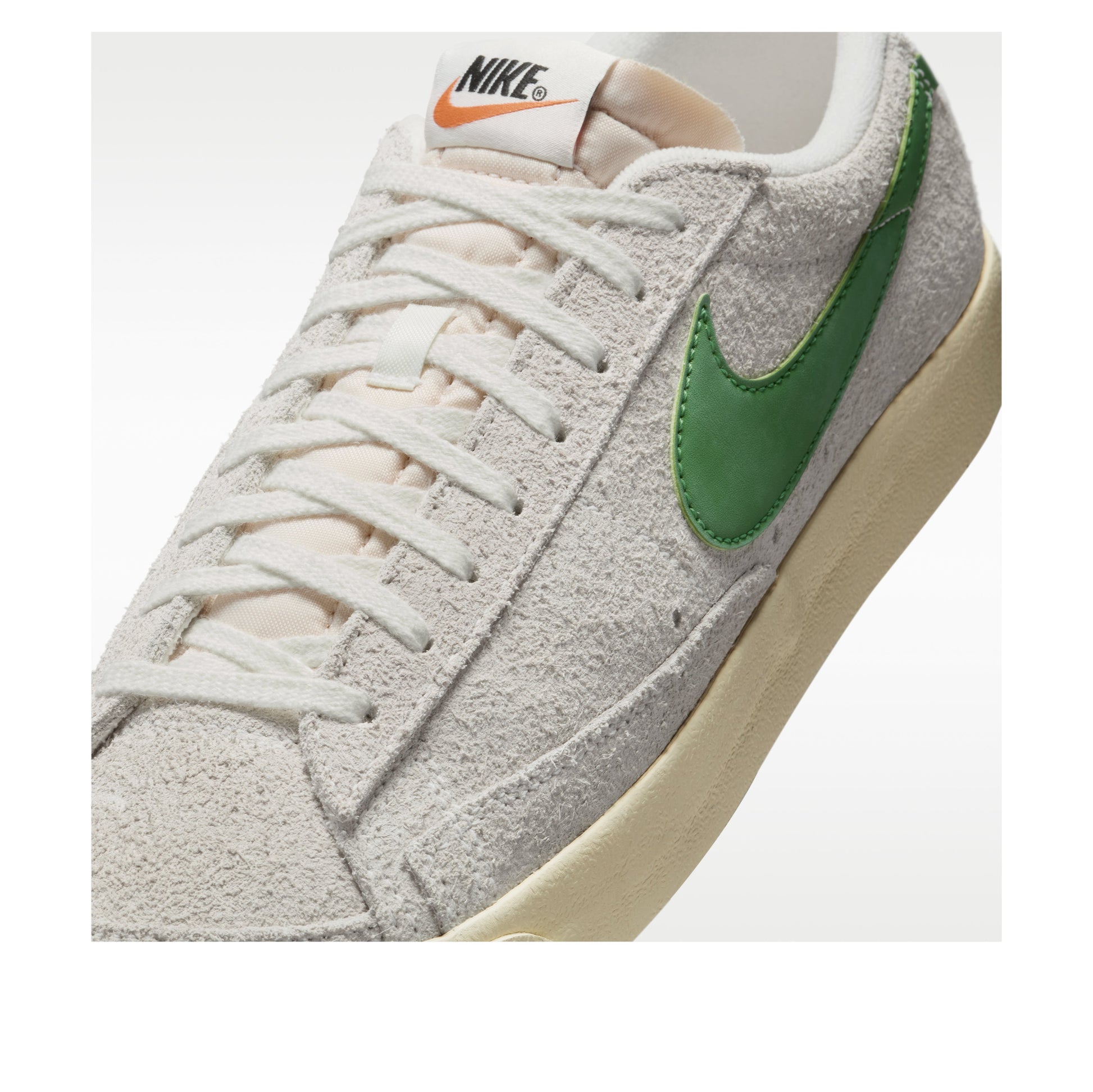 Nike Blazer Low '77 Premium 'Summit White Kelly Green' HF3158-101