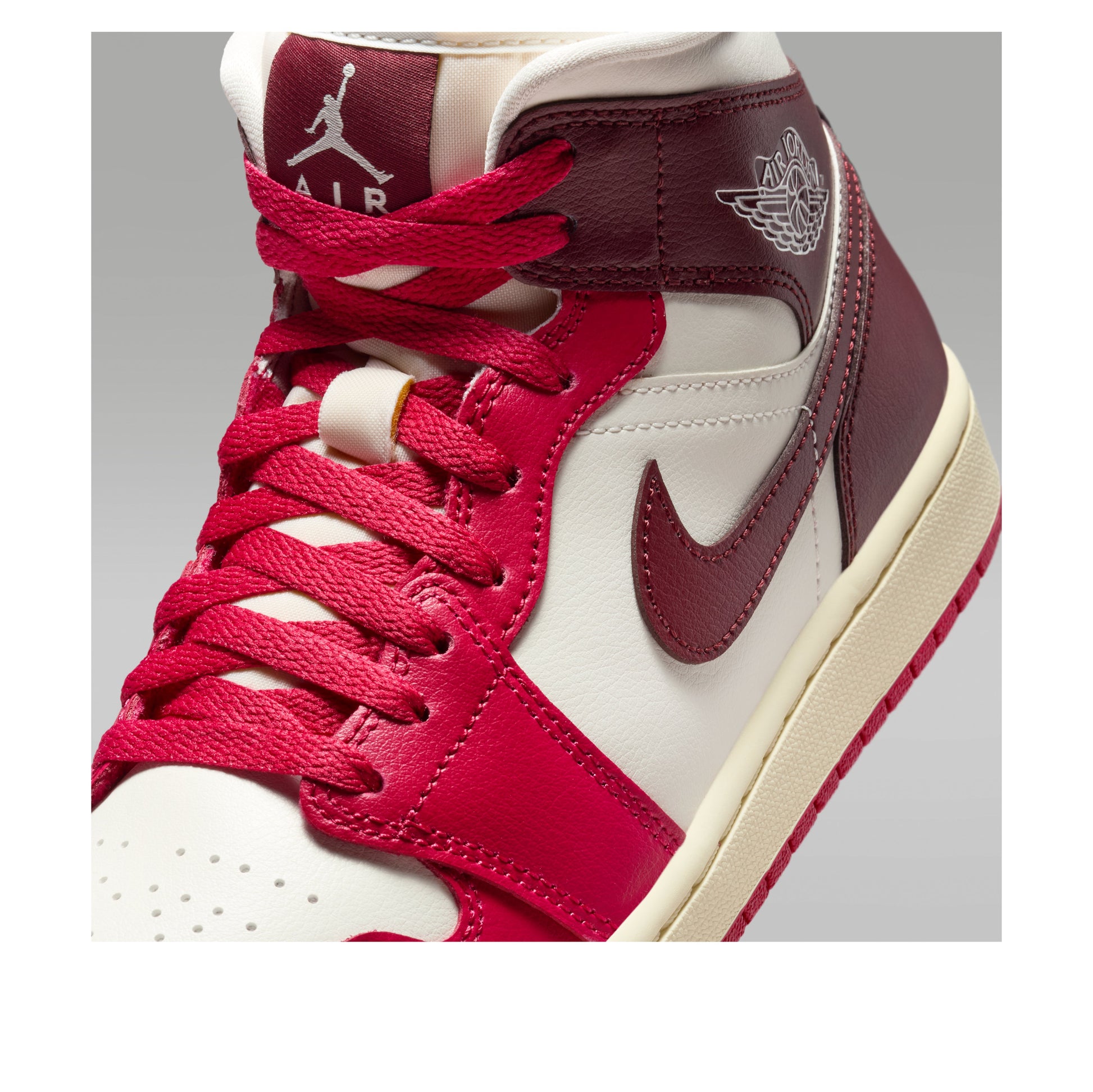 (WMNS) Air Jordan 1 Mid 'Mystic Hibiscus' BQ6472-119