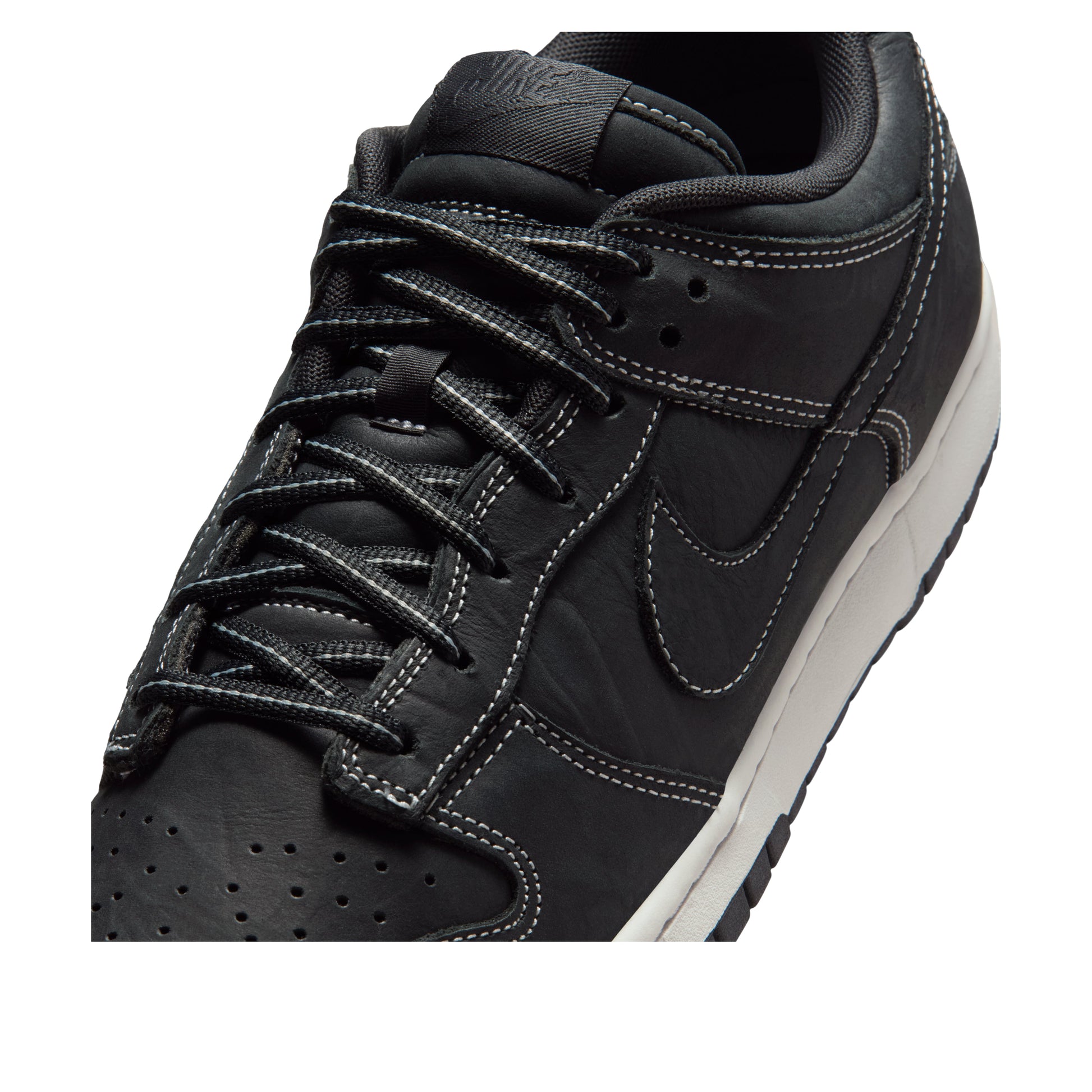 Nike Dunk Low 'Off Noir Summit White' IO4550-001