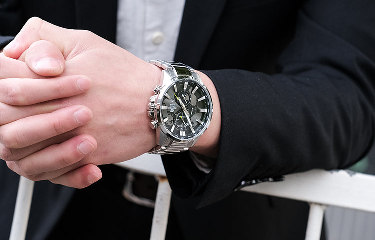 CASIO Quartz Waterproof EDIFICE Stainless Steel Strap Sapphire Crystal Solar Powered Mens Silver Analog EFR-303D-1AVUPR