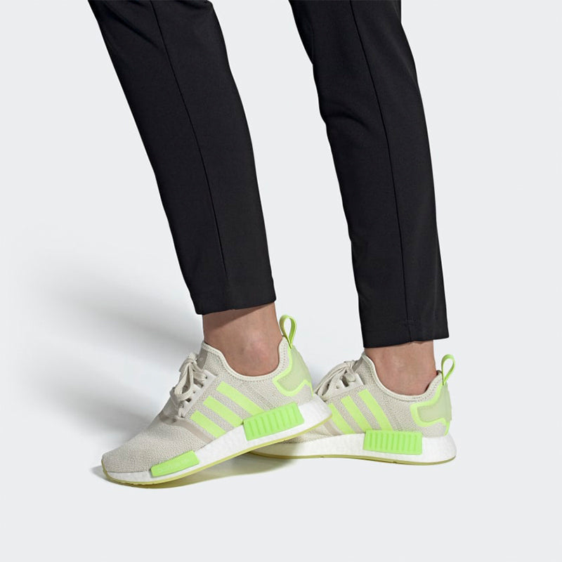(WMNS) adidas originals NMD_R1 'Light Green Gray' FV8731
