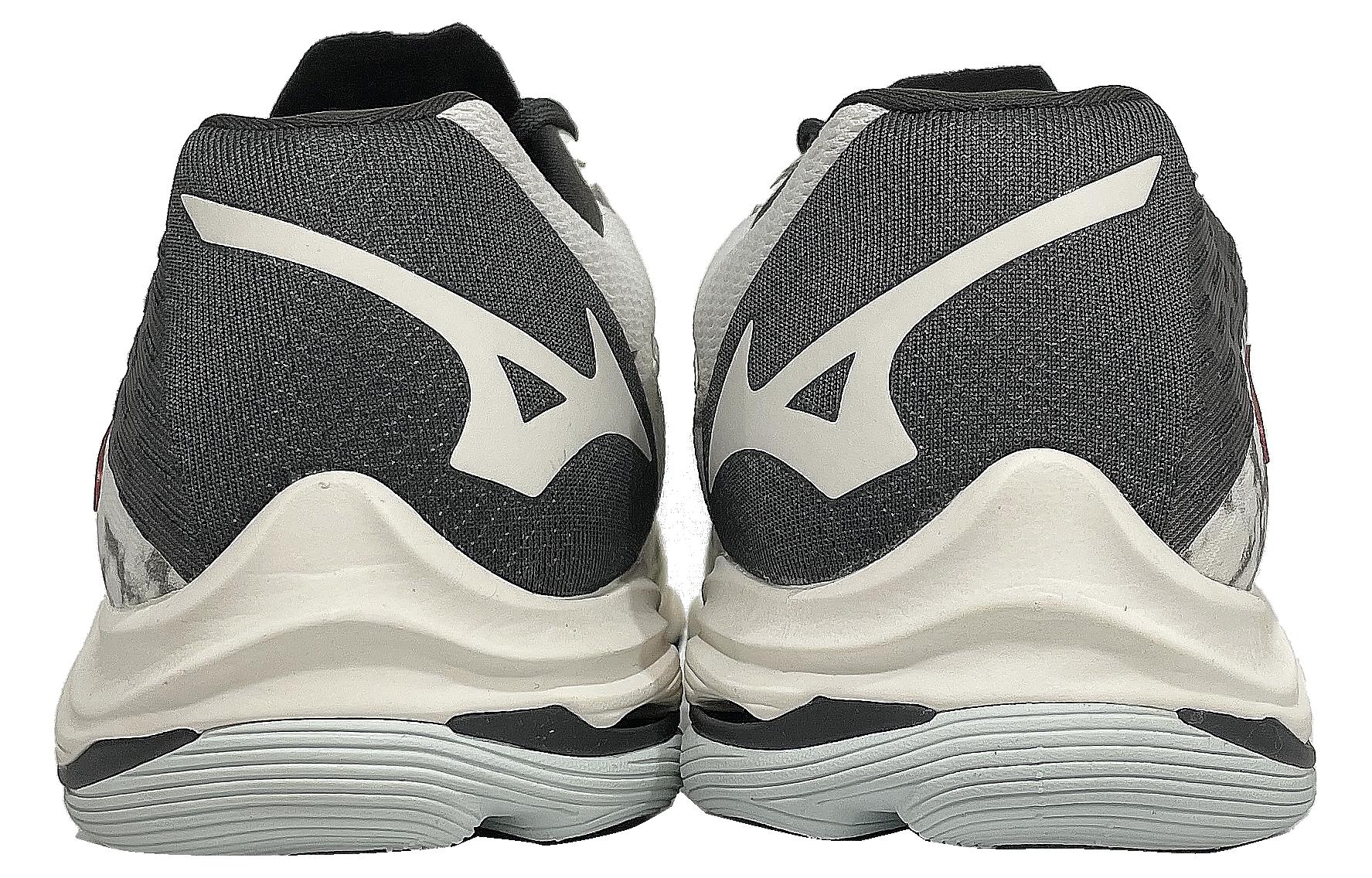Mizuno Wave Lightning Z7 'Marble White' V1GA220061