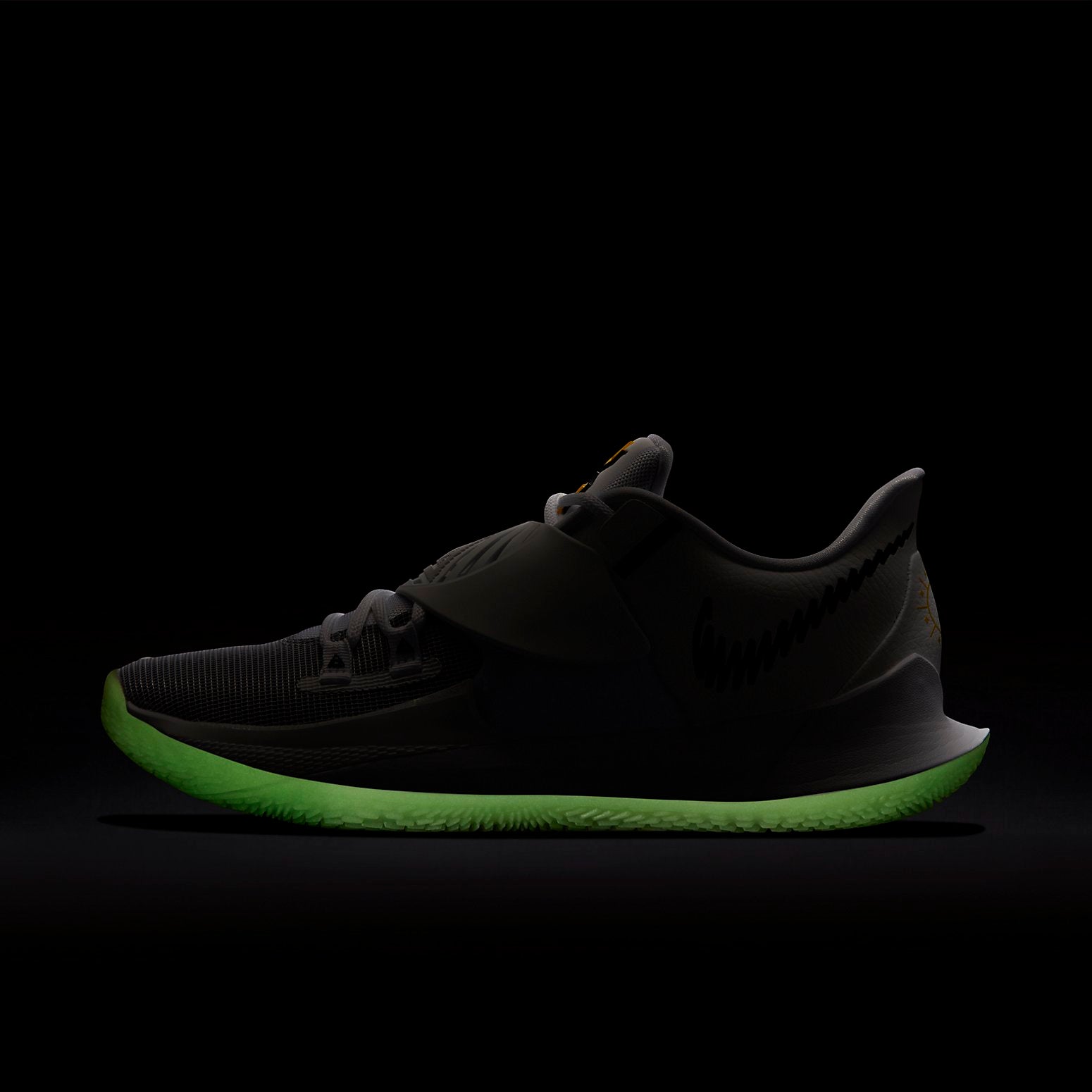 Nike Kyrie Low 3 'Eclipse' CJ1286-100